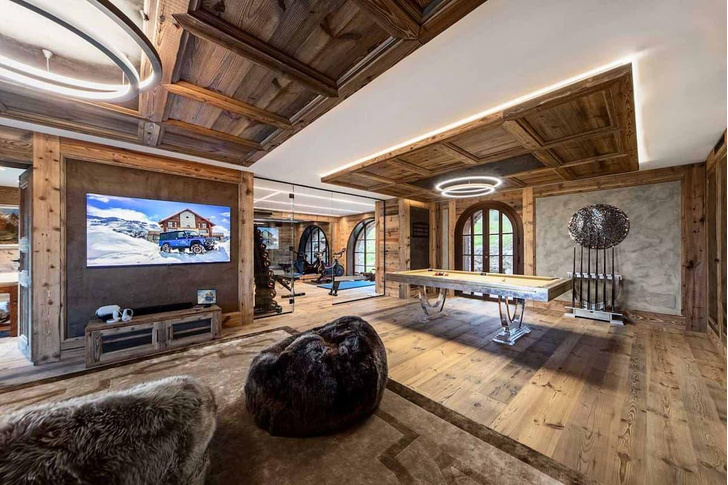价值 2600 万美元的阿尔卑斯山最昂贵的小木屋是什么样子？ (10)