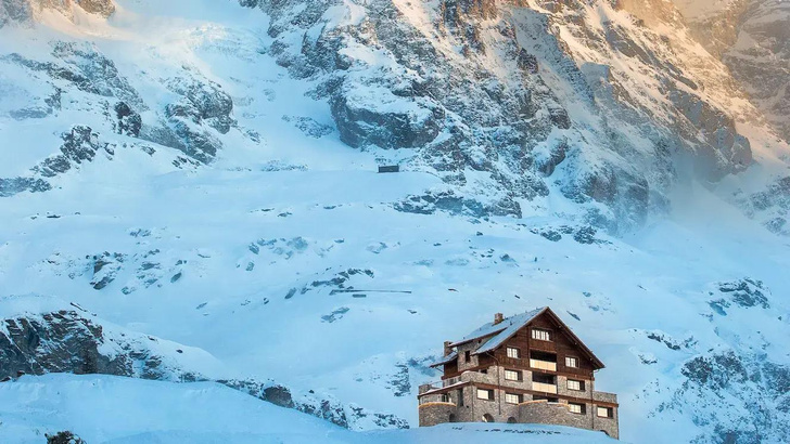 价值 2600 万美元的阿尔卑斯山最昂贵的小木屋是什么样子？|ART-Arrakis | 建筑室内设计的创新与灵感