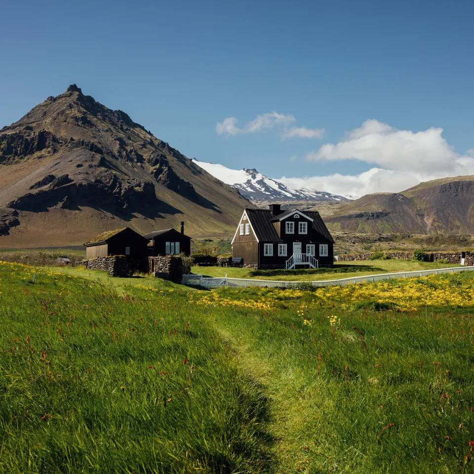 冰岛西部的一座小屋它已有约250年的历史|ART-Arrakis | 建筑室内设计的创新与灵感