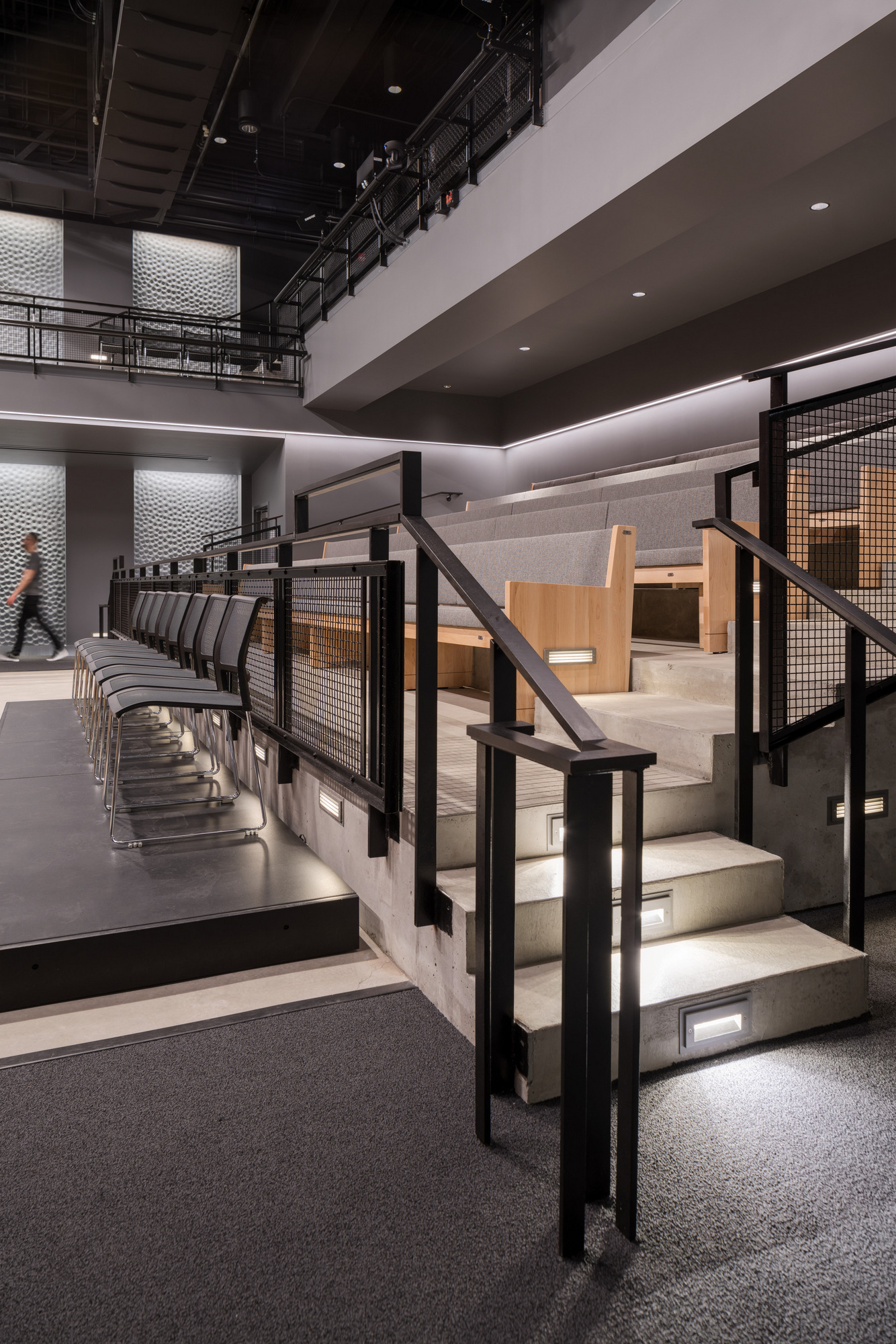 图片[3]|哥伦比亚大学芝加哥剧院艺术大楼改造|ART-Arrakis | 建筑室内设计的创新与灵感