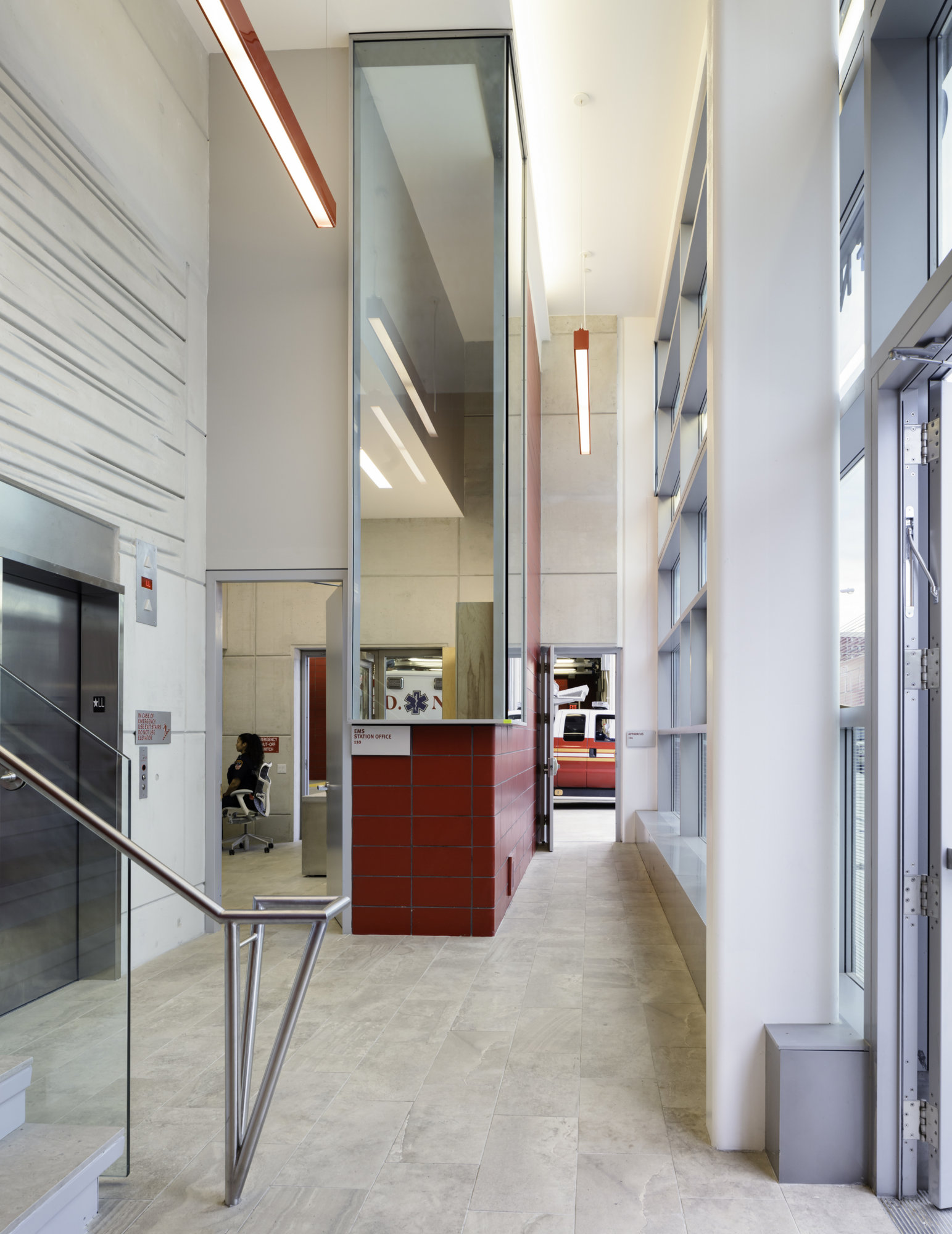 皇后医院EMS站|ART-Arrakis | 建筑室内设计的创新与灵感