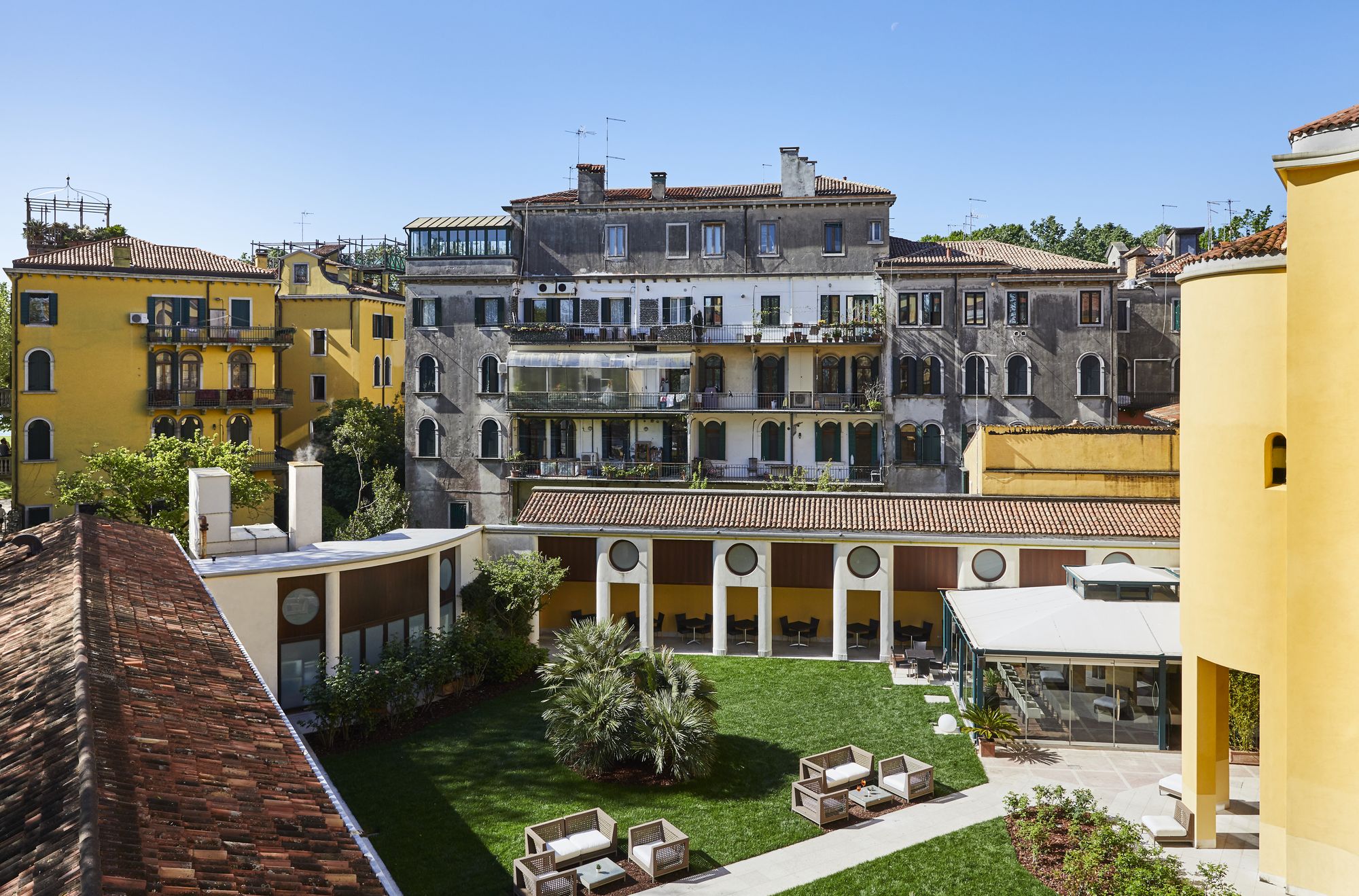 威尼斯圣埃琳娜靛蓝酒店|ART-Arrakis | 建筑室内设计的创新与灵感