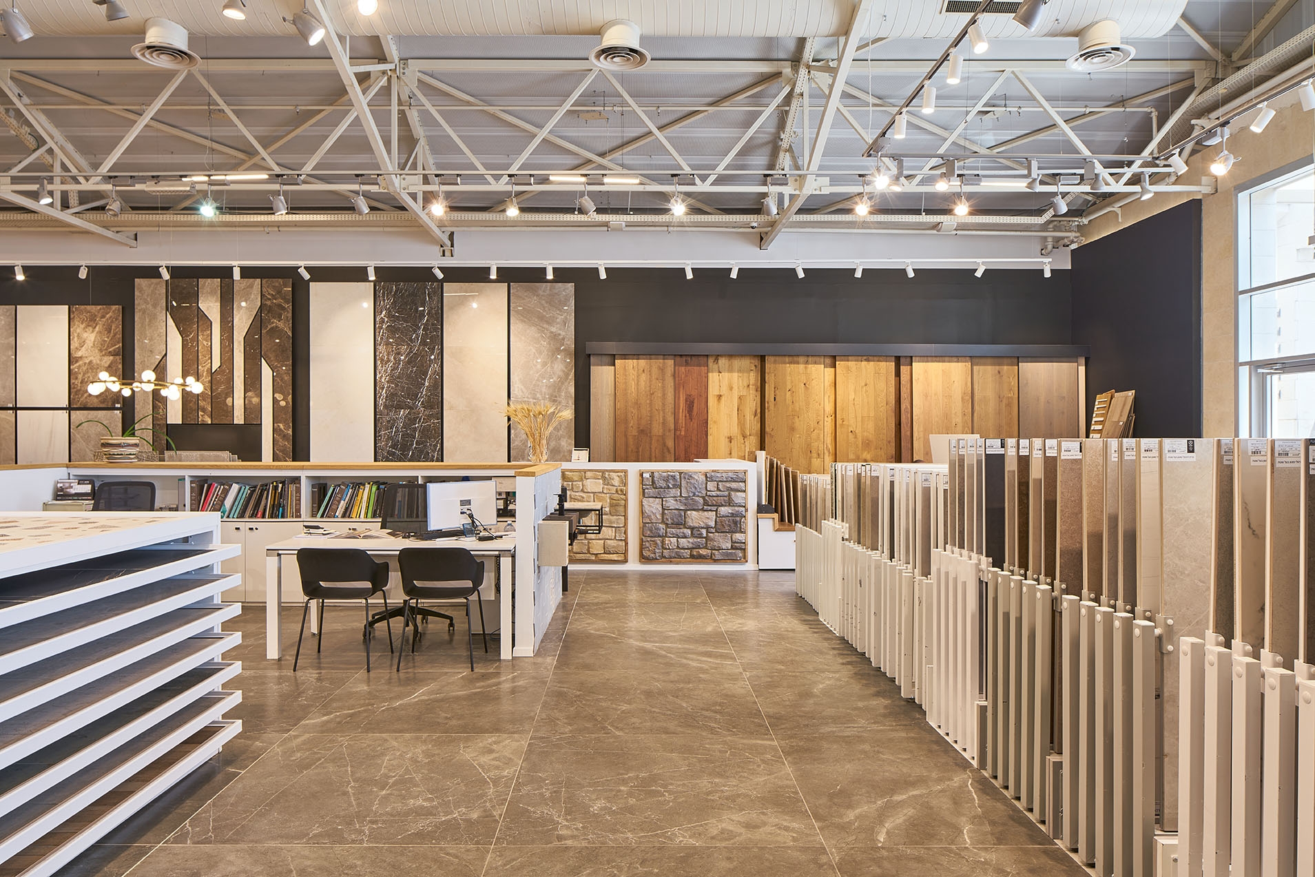 图片[2]|Aloni展厅和办公室——海法|ART-Arrakis | 建筑室内设计的创新与灵感