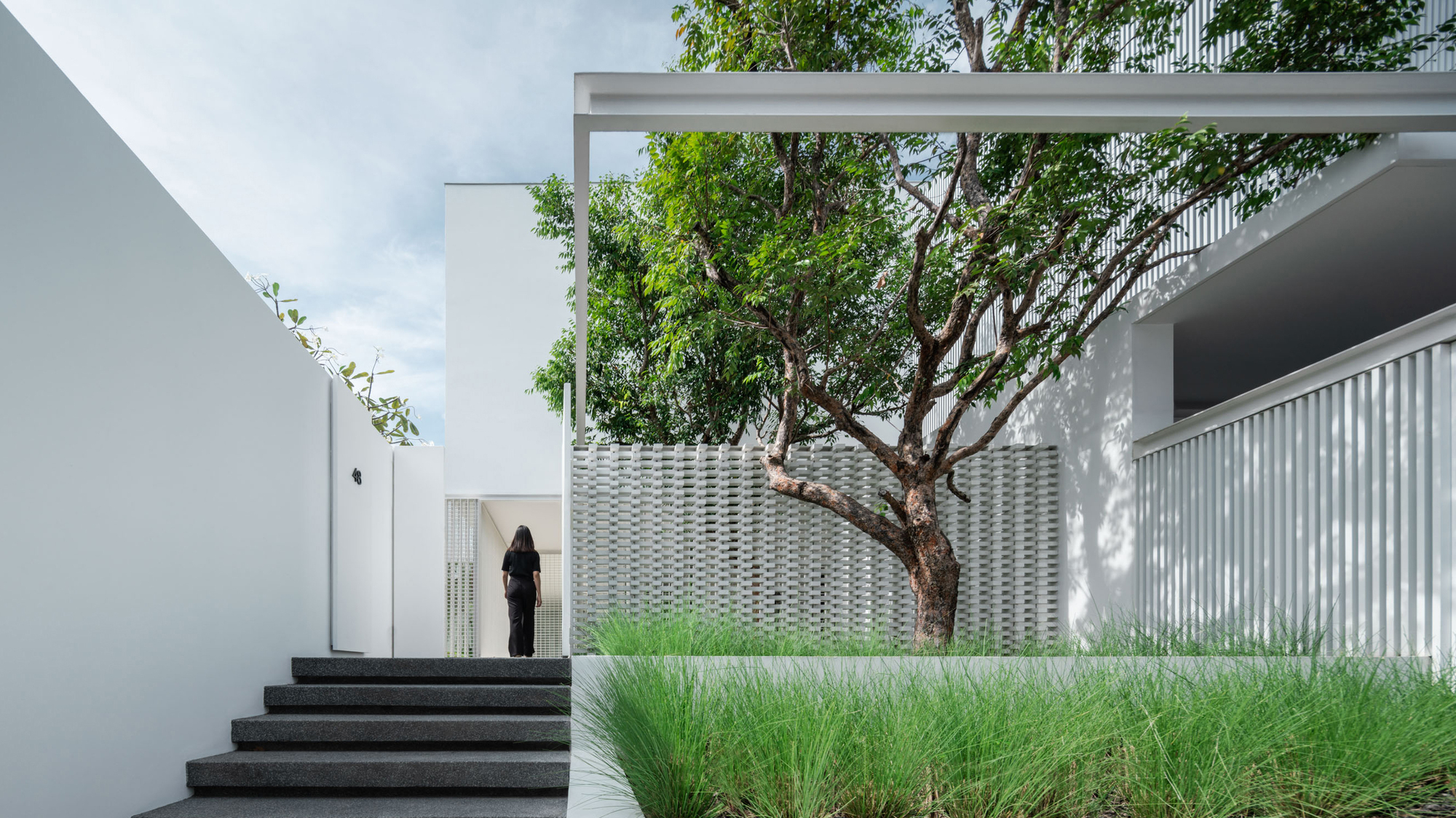 开放与私密，五组庭院的屏风面纱之家 / Ayutt and Associates design|ART-Arrakis | 建筑室内设计的创新与灵感