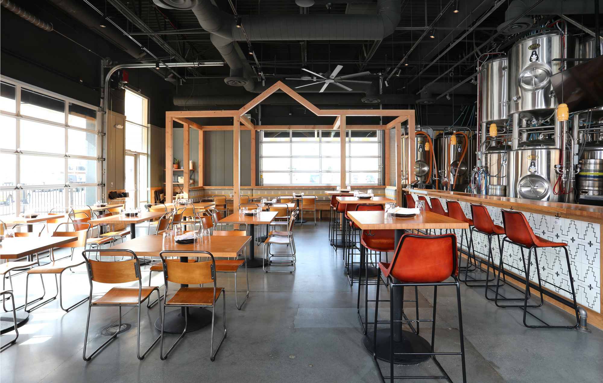 Ike&amp；橡树酿造公司|ART-Arrakis | 建筑室内设计的创新与灵感