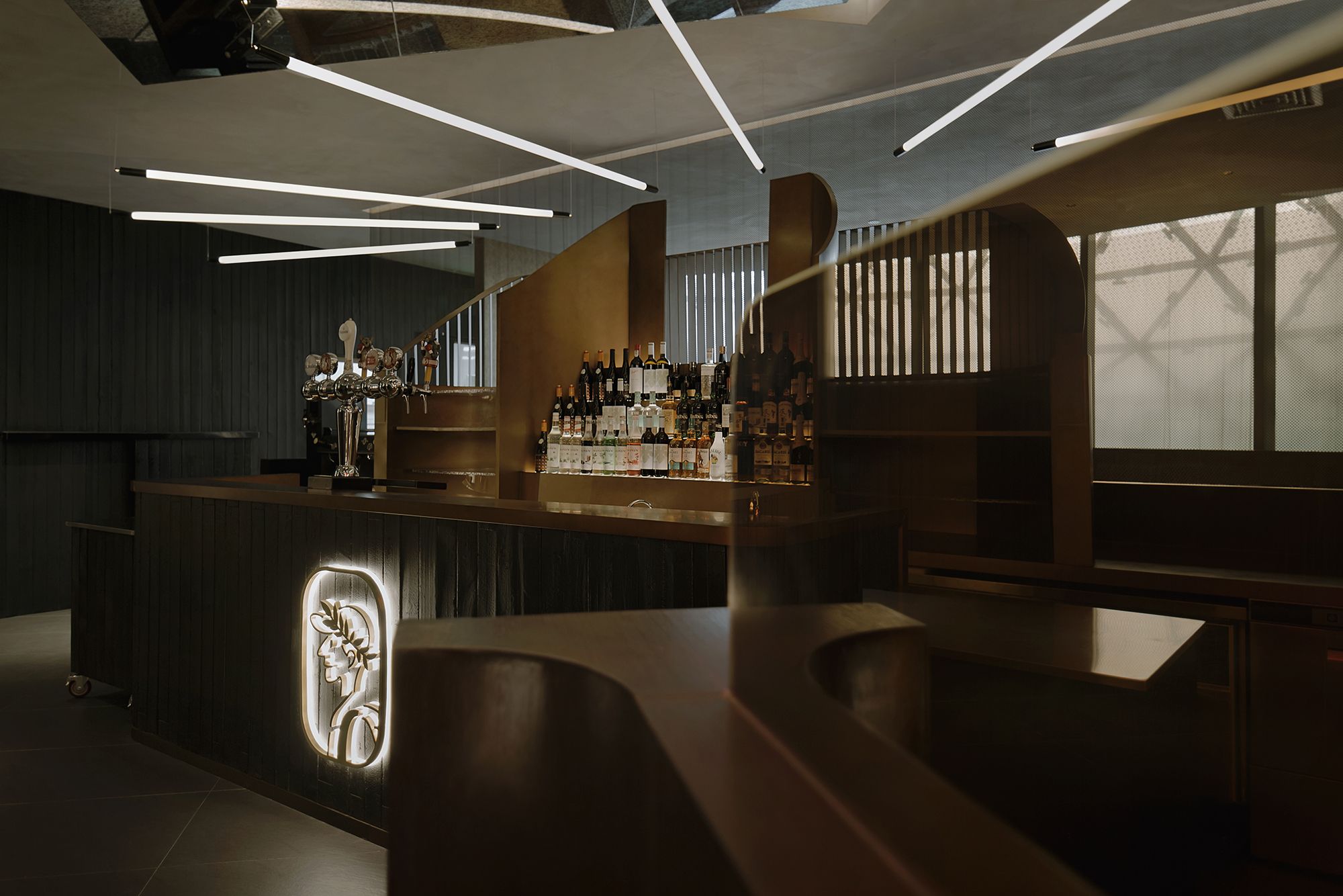 图片[2]|Dante‘s May Travel Fusion餐厅|ART-Arrakis | 建筑室内设计的创新与灵感