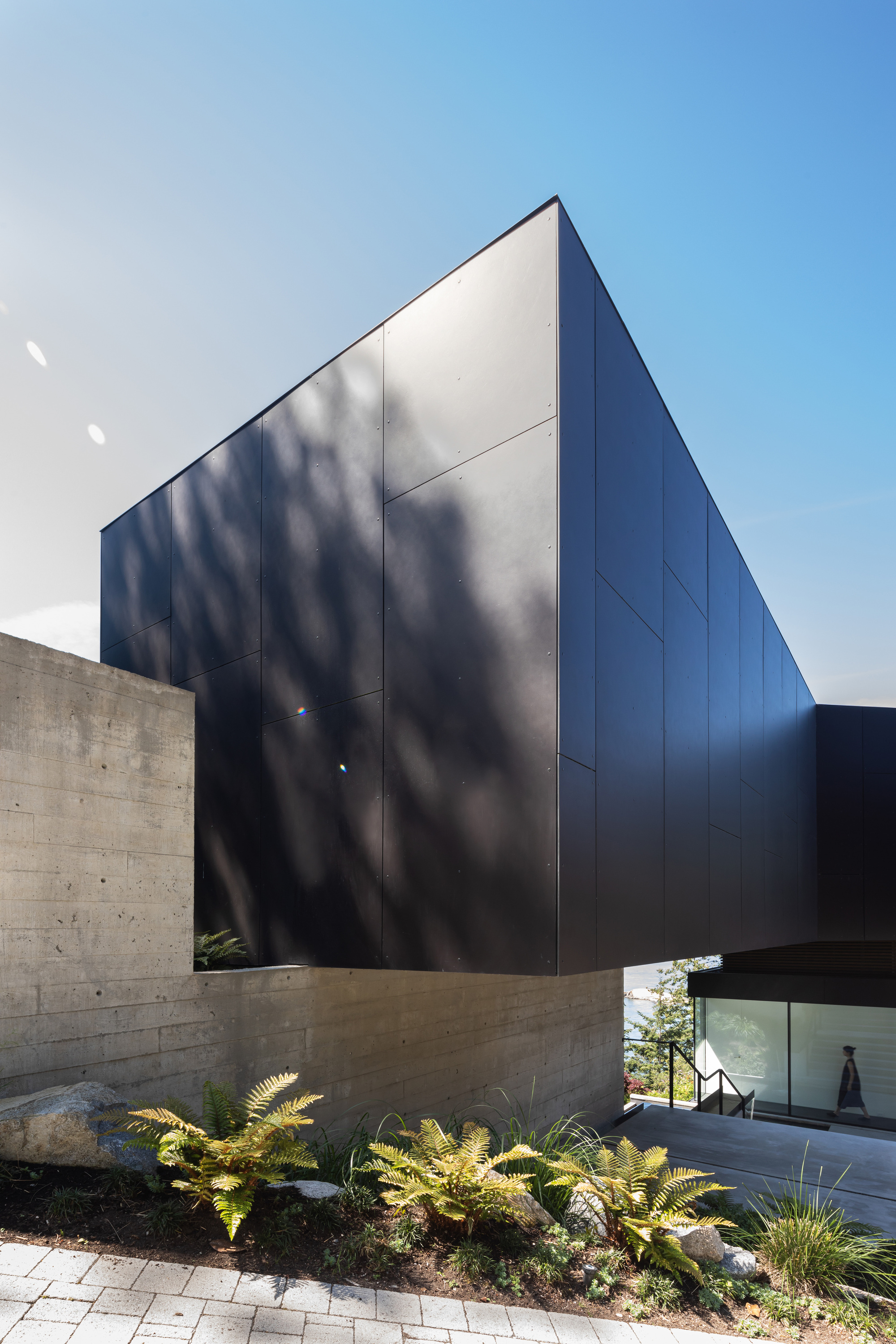 黑色悬崖别墅 / McLeod Bovell Modern Houses|ART-Arrakis | 建筑室内设计的创新与灵感