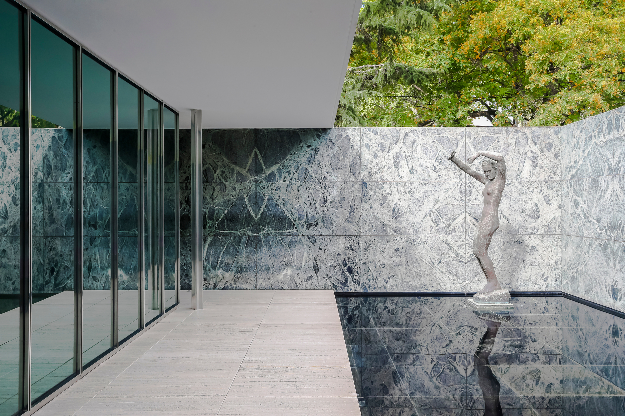 以钢、玻璃和大理石视角，重读巴塞罗那馆|ART-Arrakis | 建筑室内设计的创新与灵感