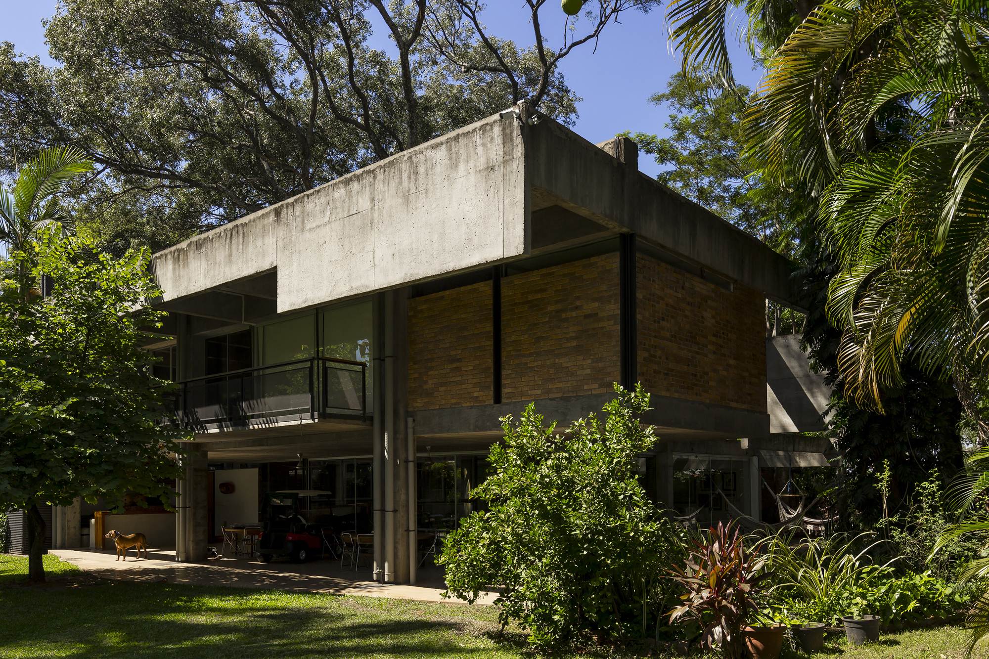 图片[1]|巴拉圭树宅 / – = + x –|ART-Arrakis | 建筑室内设计的创新与灵感
