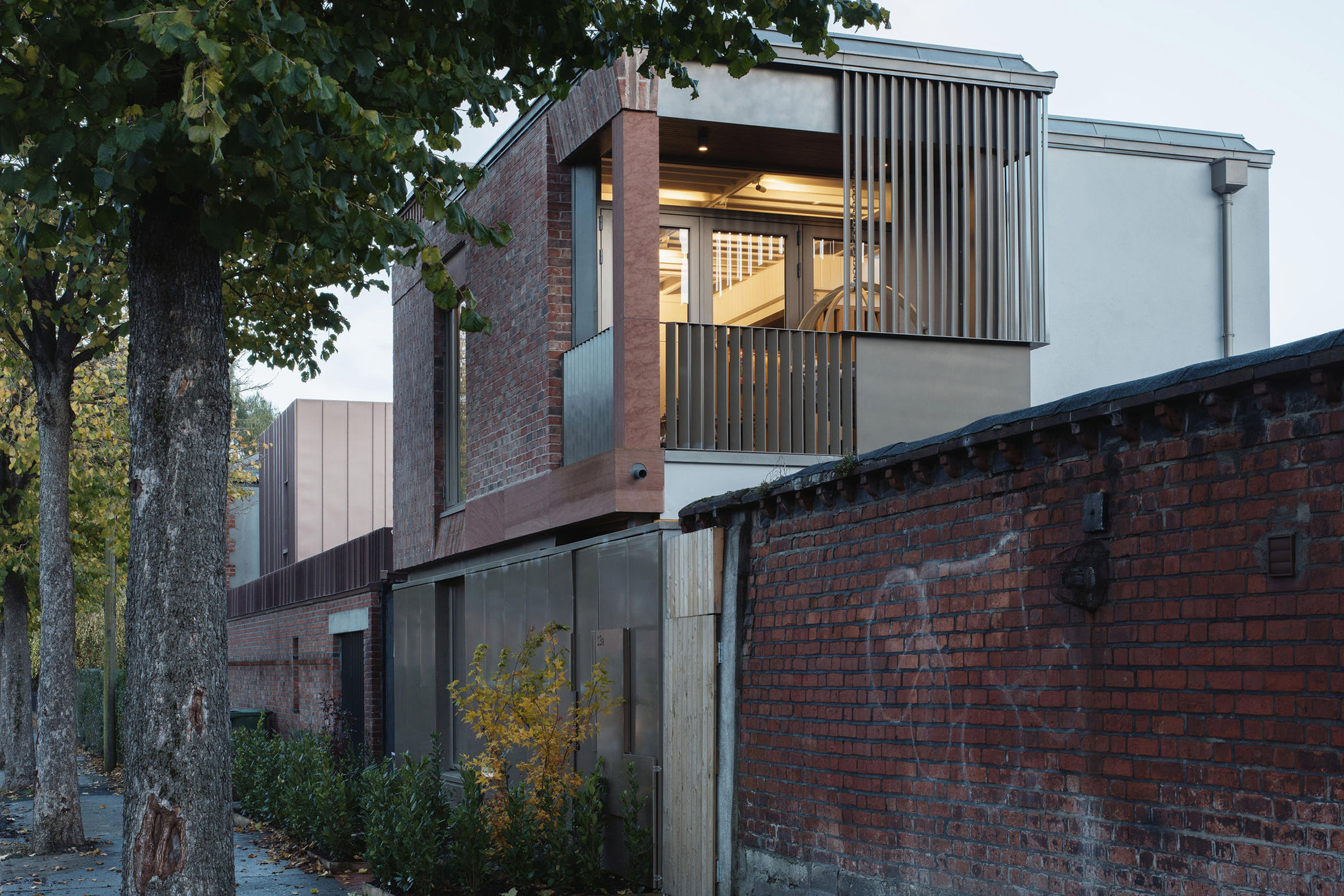 GróWorks在都柏林设计的“坚固实用”材料定义了填充式住宅|ART-Arrakis | 建筑室内设计的创新与灵感