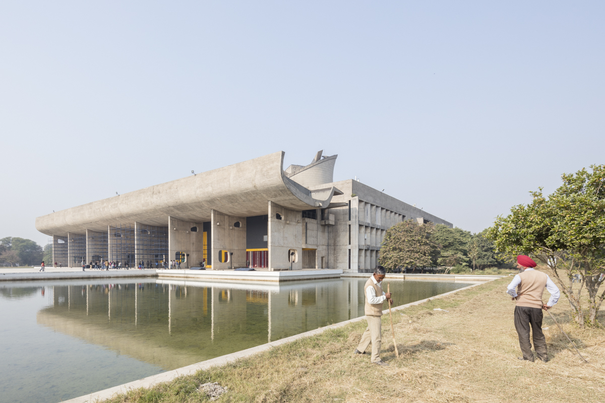 现代主义的未来实验室：  探索勒·柯布西耶和路易斯·康在印度的建筑|ART-Arrakis | 建筑室内设计的创新与灵感