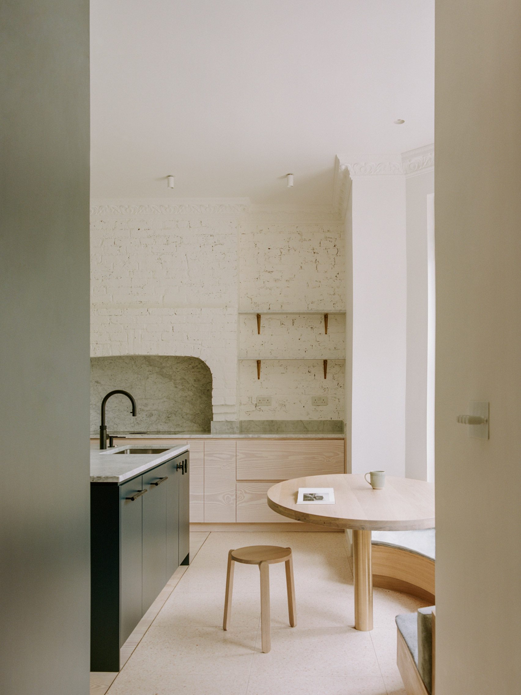 八个精简厨房，采用极简主义存储解决方案|ART-Arrakis | 建筑室内设计的创新与灵感
