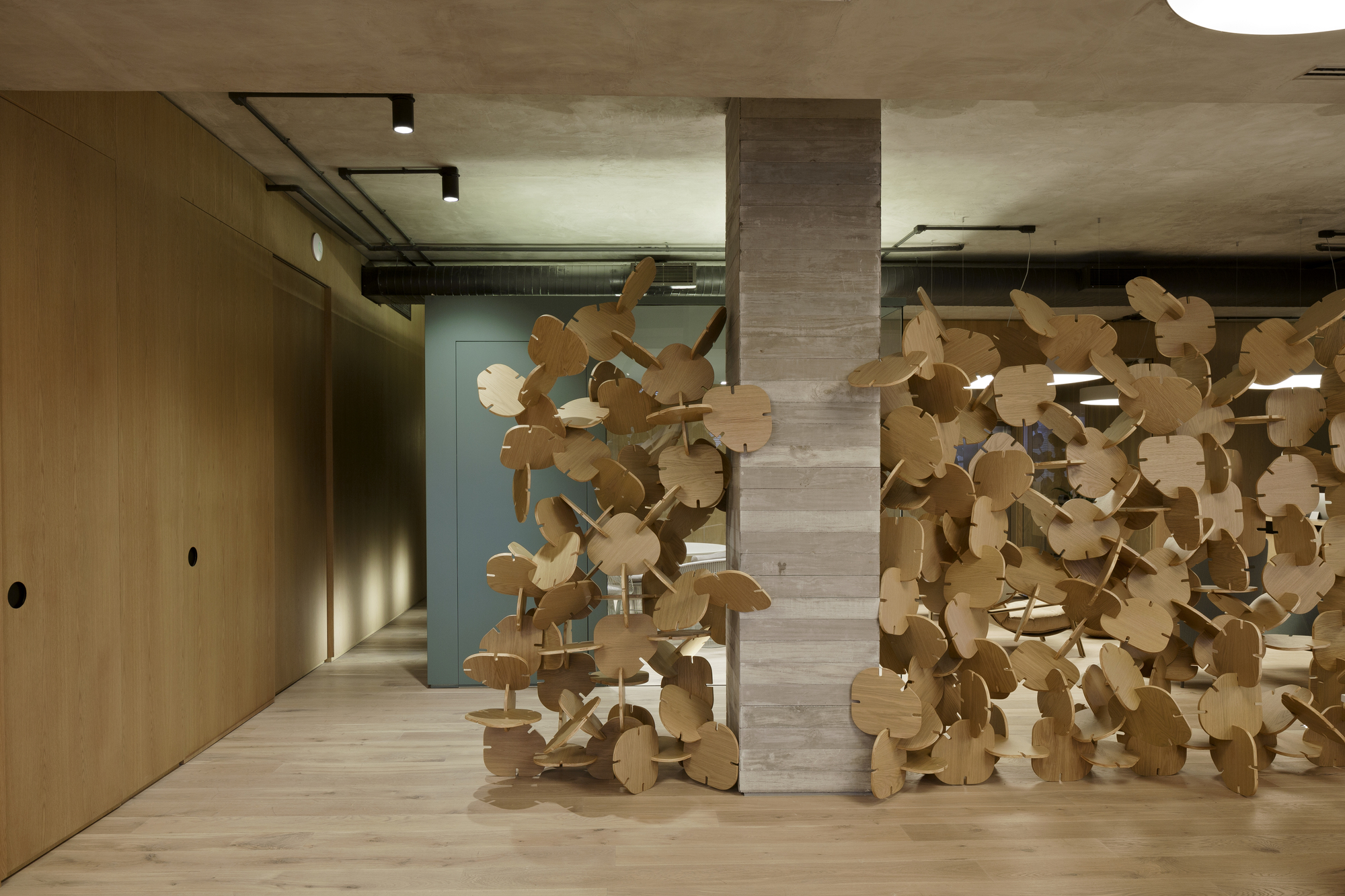 图片[1]|HY办公室，卡片式隔墙增加透明性 / Studio Arthur Casas|ART-Arrakis | 建筑室内设计的创新与灵感