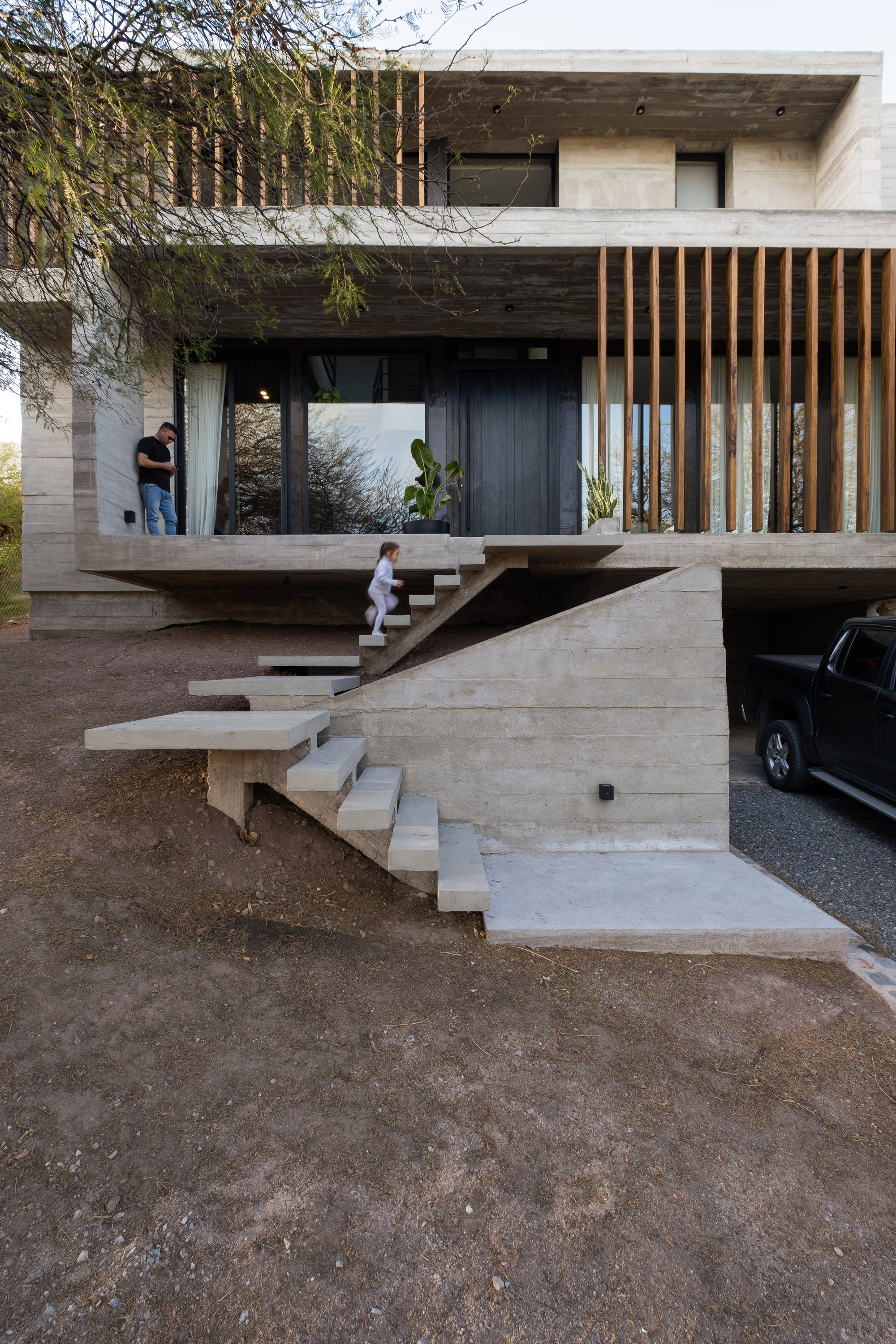 图片[1]|竞技场中的房子 / Pablo Senmartin|ART-Arrakis | 建筑室内设计的创新与灵感