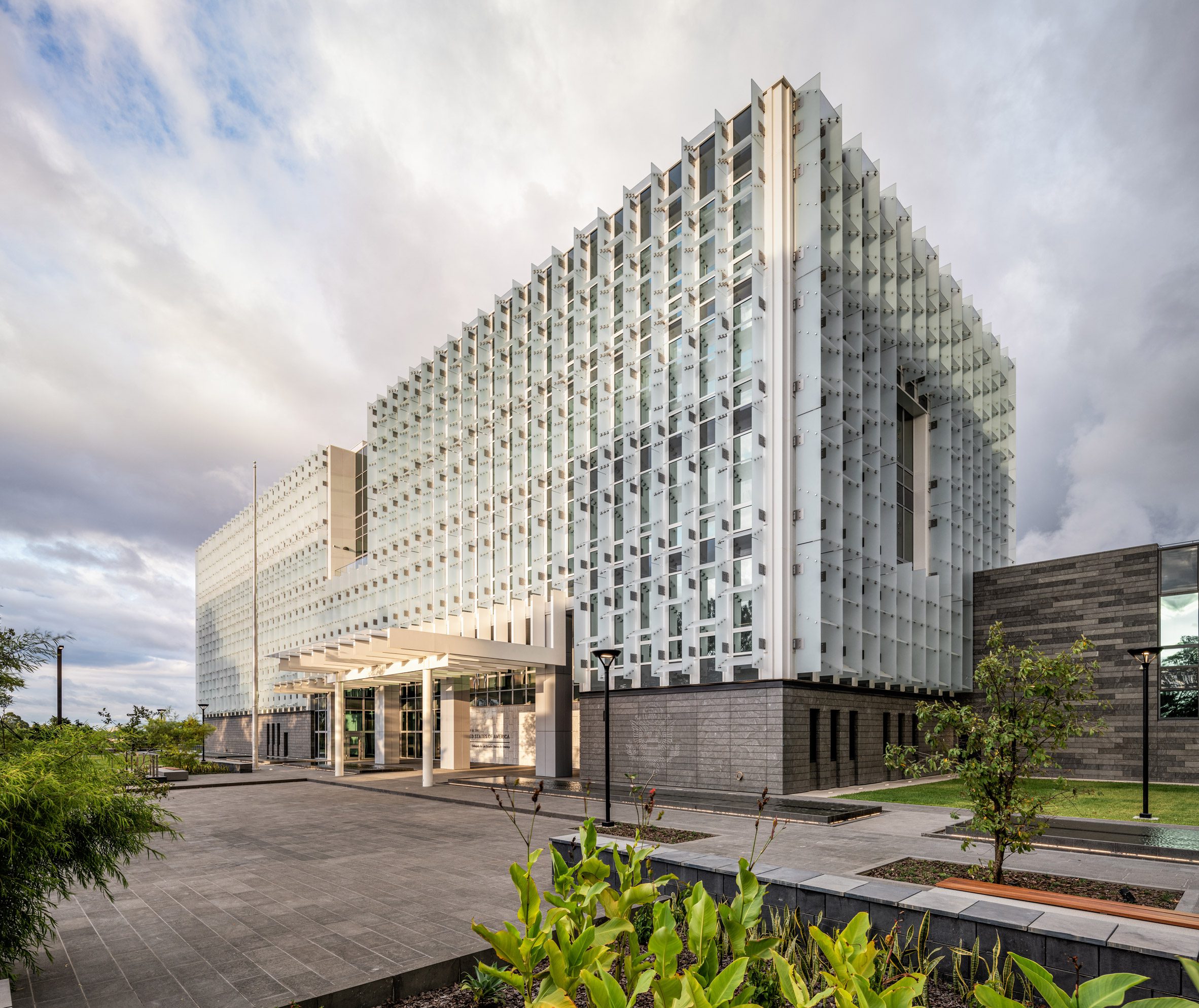 民主和玛雅建筑为Miller Hull在危地马拉城的美国大使馆提供信息|ART-Arrakis | 建筑室内设计的创新与灵感