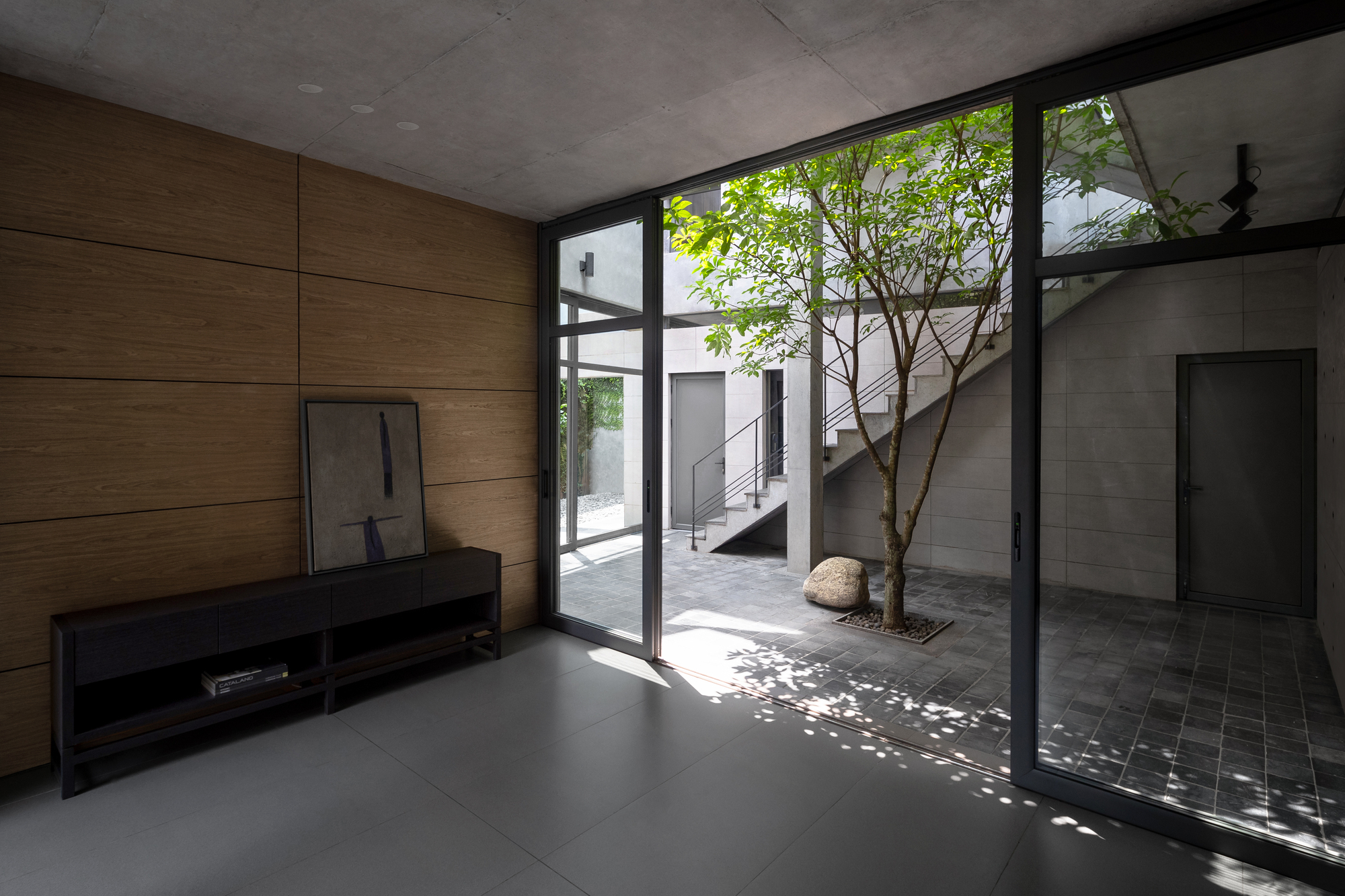 图片[3]|Trang之家 / Nguyen Thanh Trung Architects|ART-Arrakis | 建筑室内设计的创新与灵感