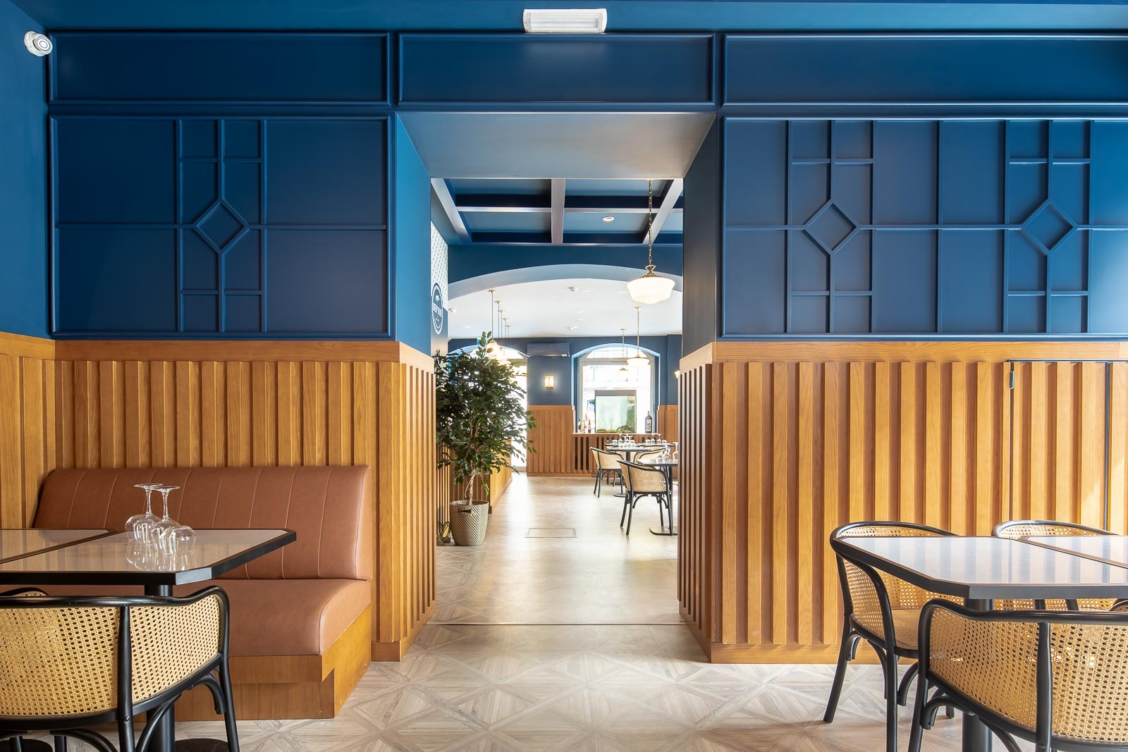 图片[5]|深蓝餐厅|ART-Arrakis | 建筑室内设计的创新与灵感