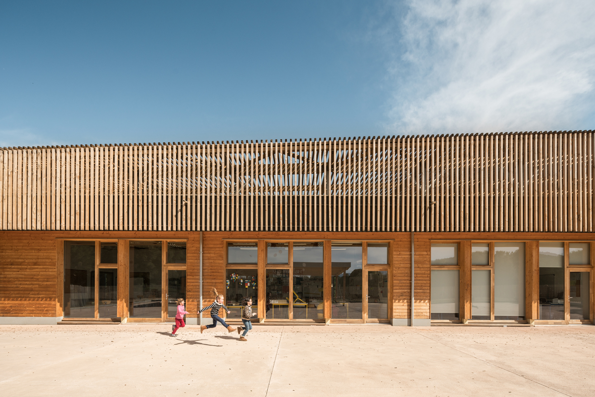 法国乡村学校 Strega / Amelia Tavella Architectes|ART-Arrakis | 建筑室内设计的创新与灵感