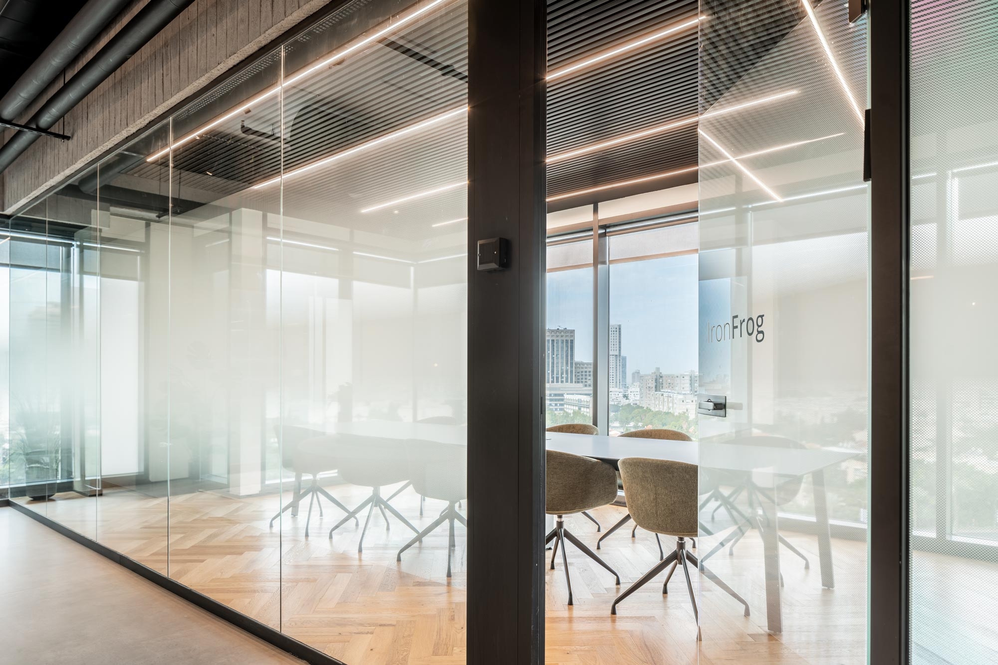 图片[3]|Jfrog 9楼办公室——特拉维夫|ART-Arrakis | 建筑室内设计的创新与灵感