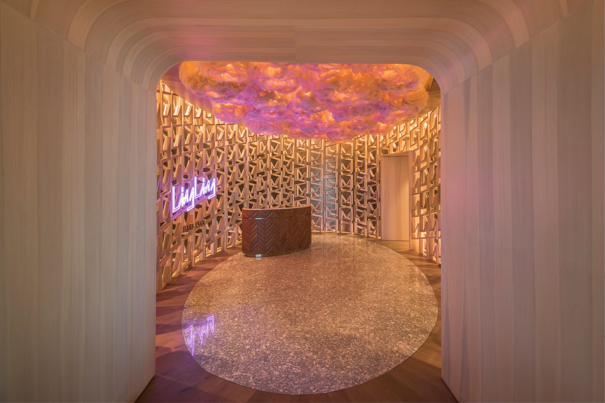 玲玲餐厅|ART-Arrakis | 建筑室内设计的创新与灵感