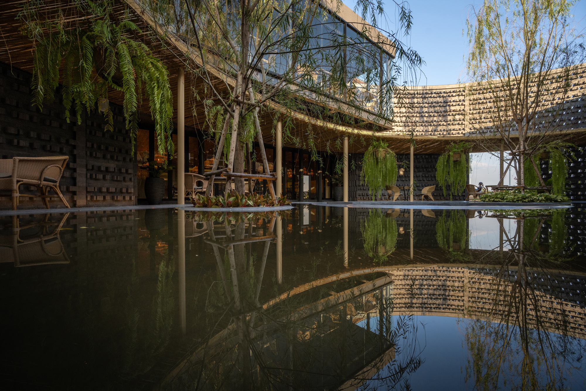 图片[1]|泰国‘水上之家’餐厅 / Looklen Architects|ART-Arrakis | 建筑室内设计的创新与灵感