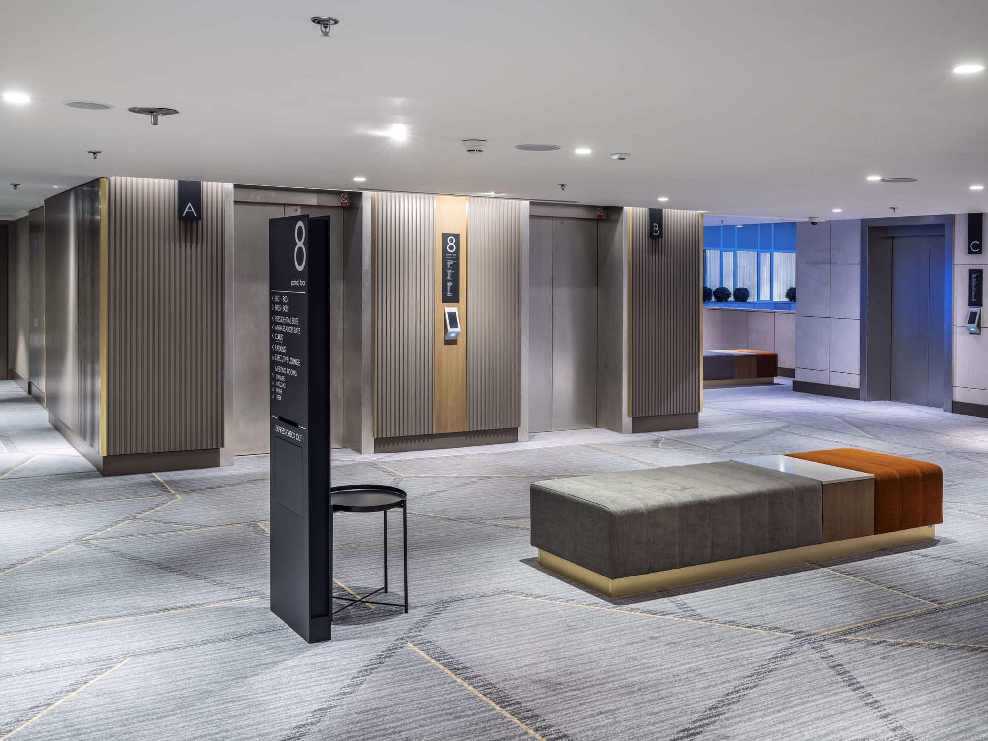 布拉格希尔顿酒店，行政酒廊|ART-Arrakis | 建筑室内设计的创新与灵感