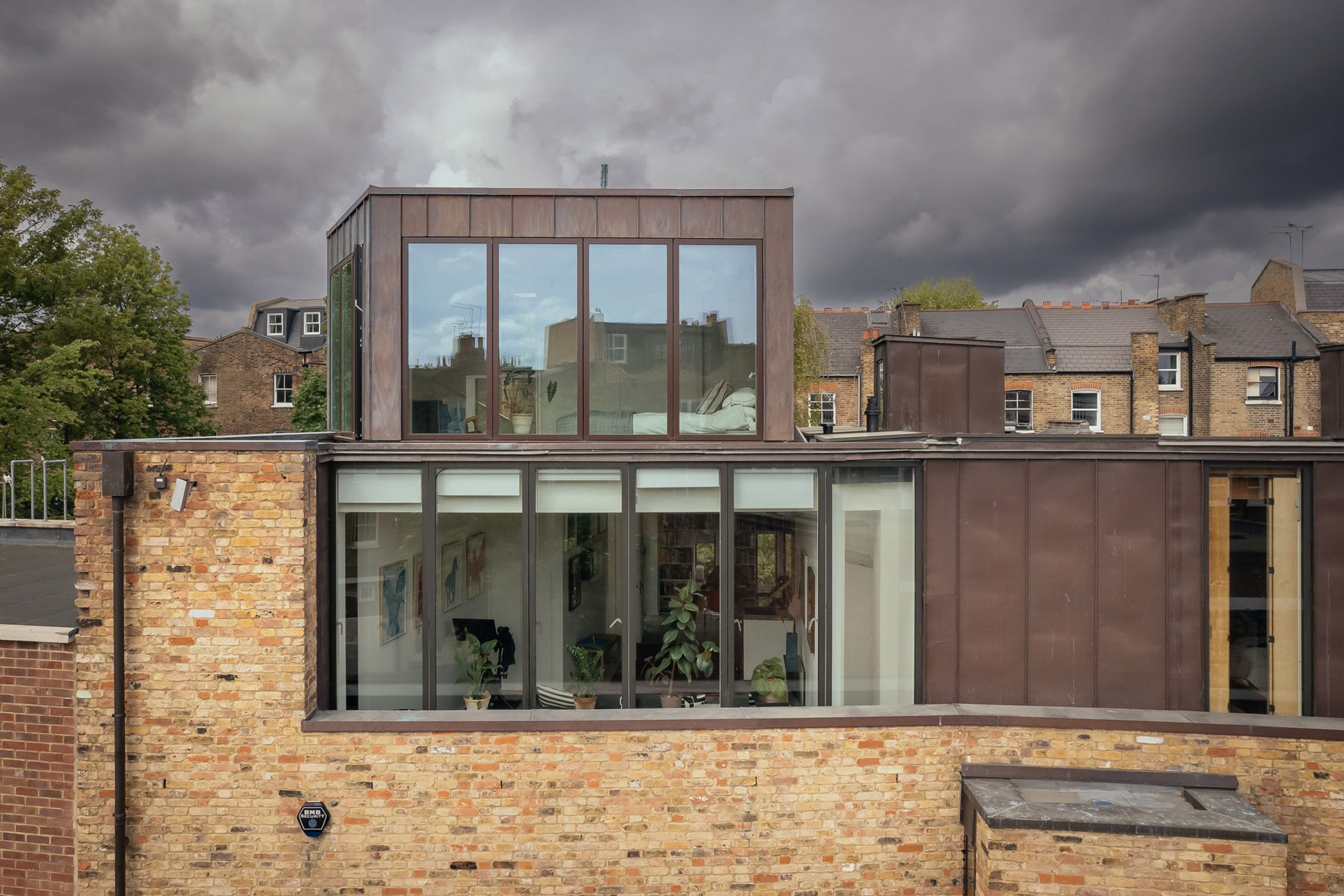 Whittaker Parsons为北伦敦的mews房子加冕，并扩建了“避难所”|ART-Arrakis | 建筑室内设计的创新与灵感