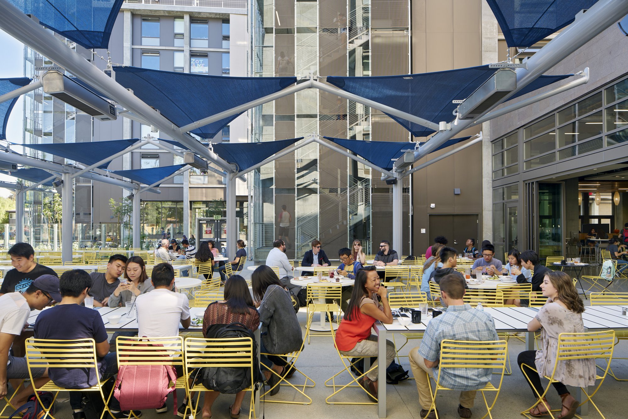 图片[6]|加州大学欧文分校梅萨法院大厦|ART-Arrakis | 建筑室内设计的创新与灵感