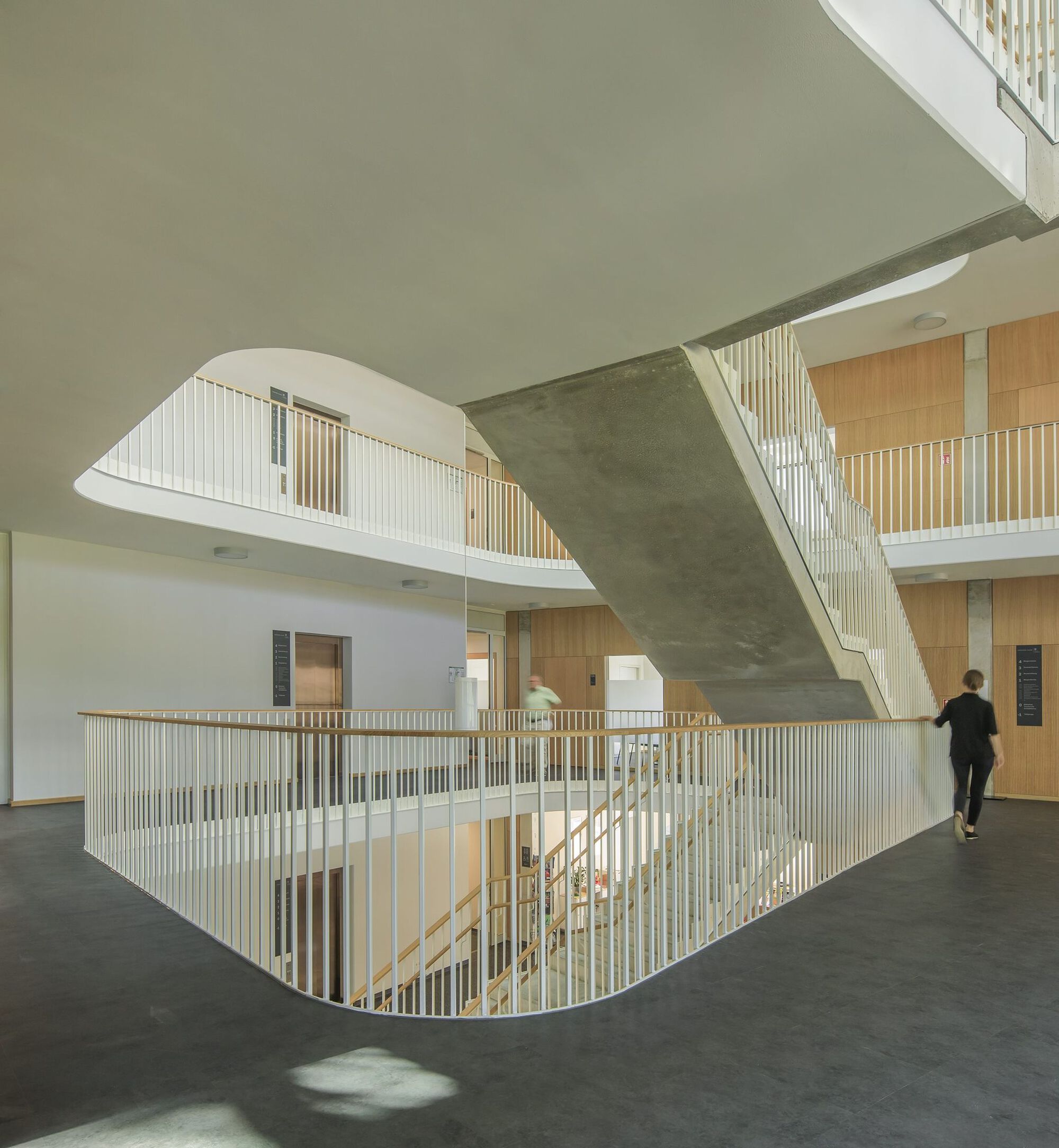 图片[3]|Salem 市政厅 / Estudio Primitivo González | eGa + mmp Architects|ART-Arrakis | 建筑室内设计的创新与灵感