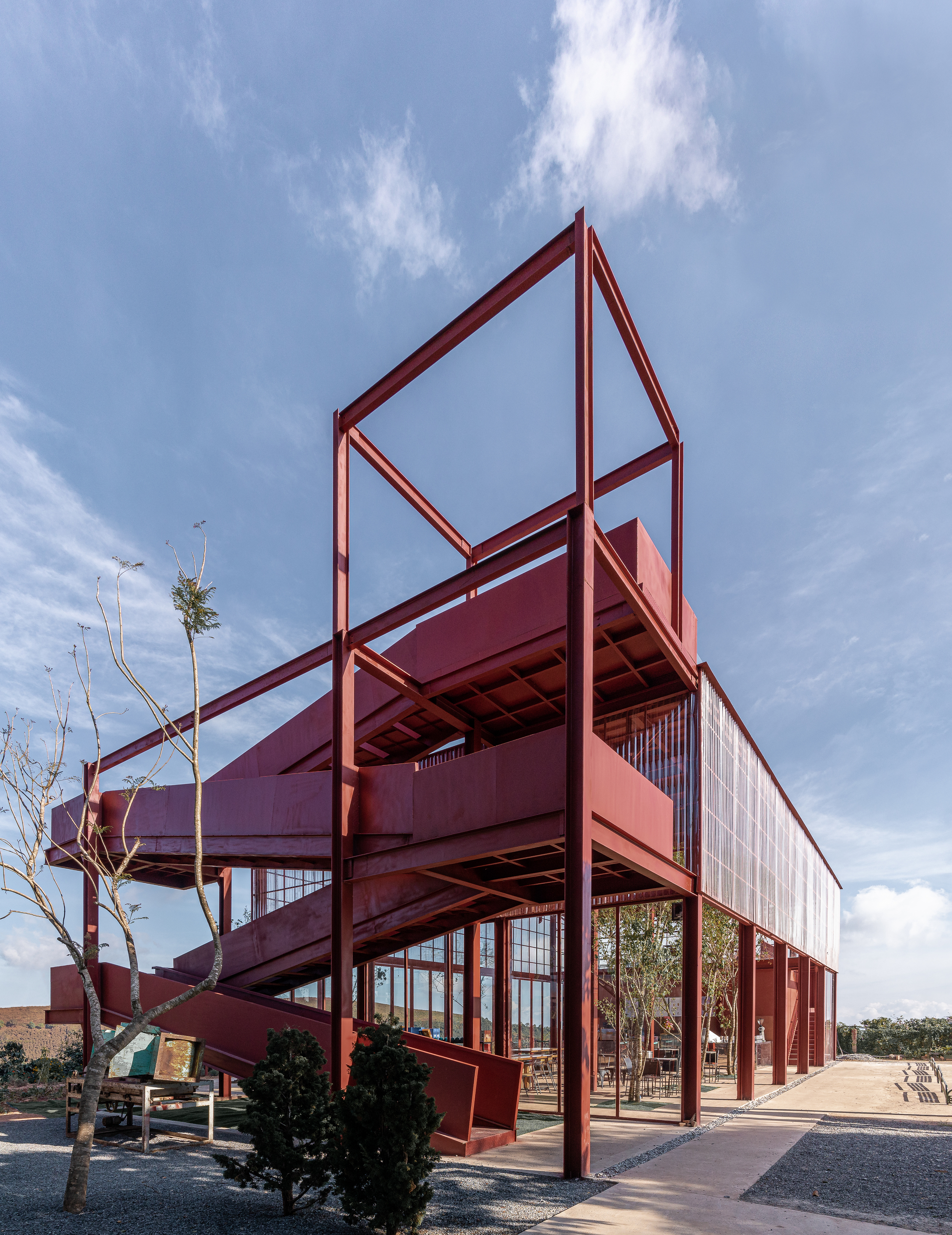 废弃工业材料再利用，Cau Dat 茶叶博物馆 / Bo Design & Construction|ART-Arrakis | 建筑室内设计的创新与灵感