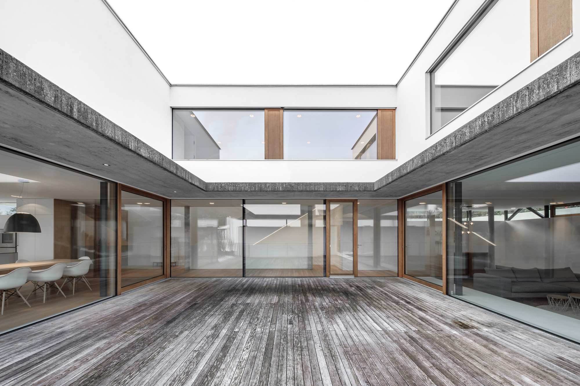 图片[1]|鄂尔多斯市斜坡住宅 / Architekt Torsten Herrmann|ART-Arrakis | 建筑室内设计的创新与灵感