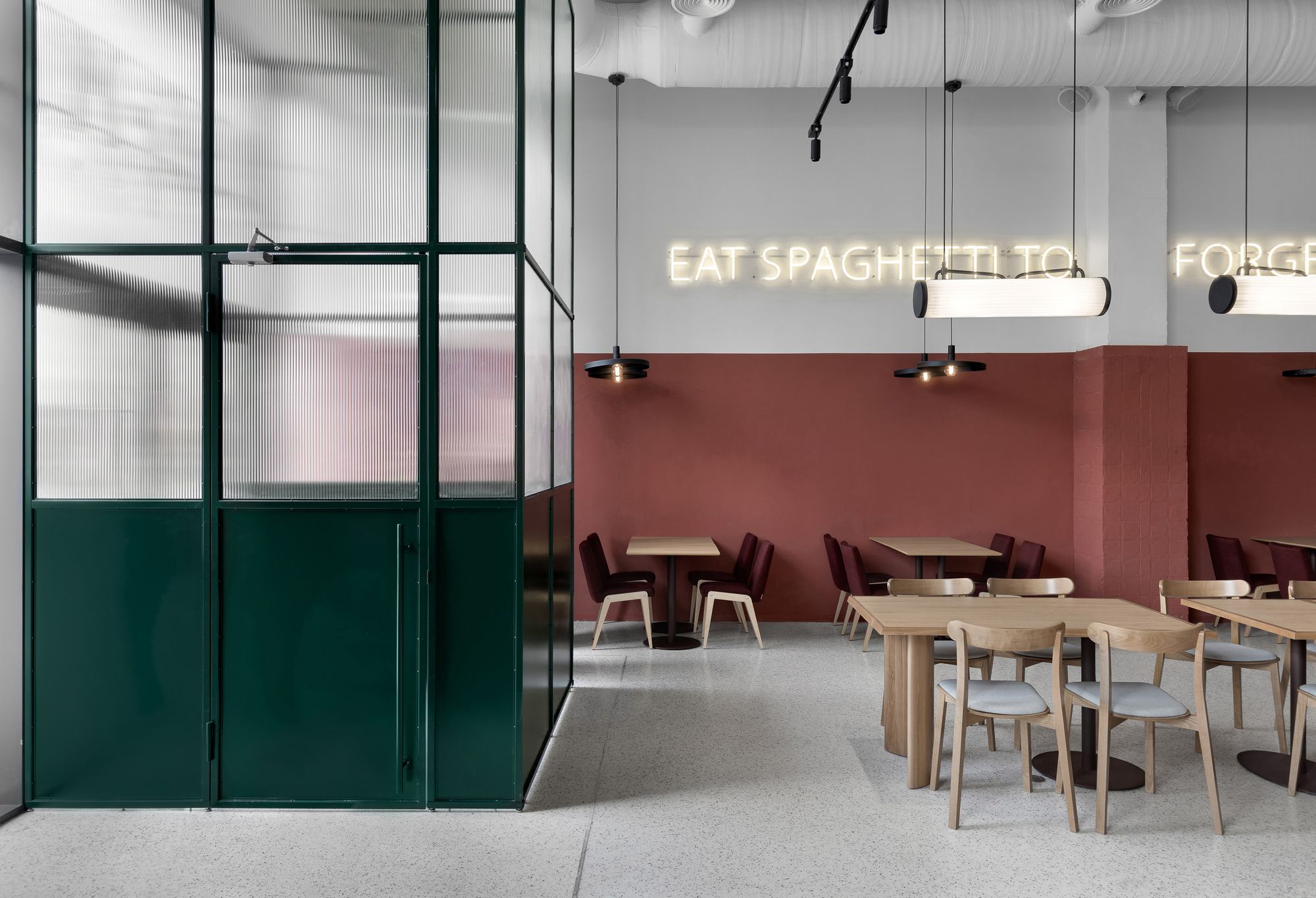 图片[2]|基辅玫瑰玛丽咖啡馆|ART-Arrakis | 建筑室内设计的创新与灵感
