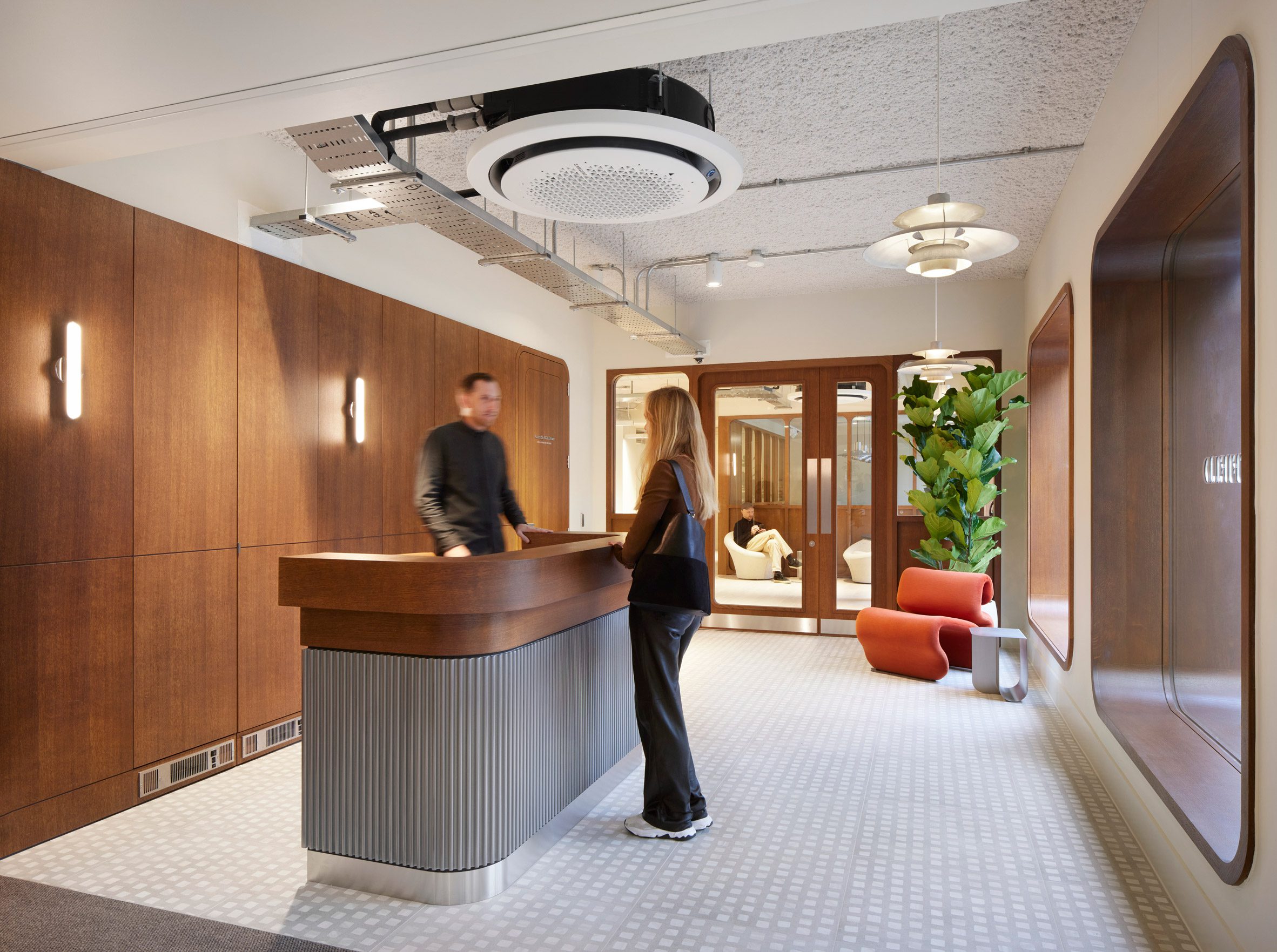 dMFK建筑师事务所对伦敦办公室进行翻新，采用20世纪70年代风格的室内装饰|ART-Arrakis | 建筑室内设计的创新与灵感