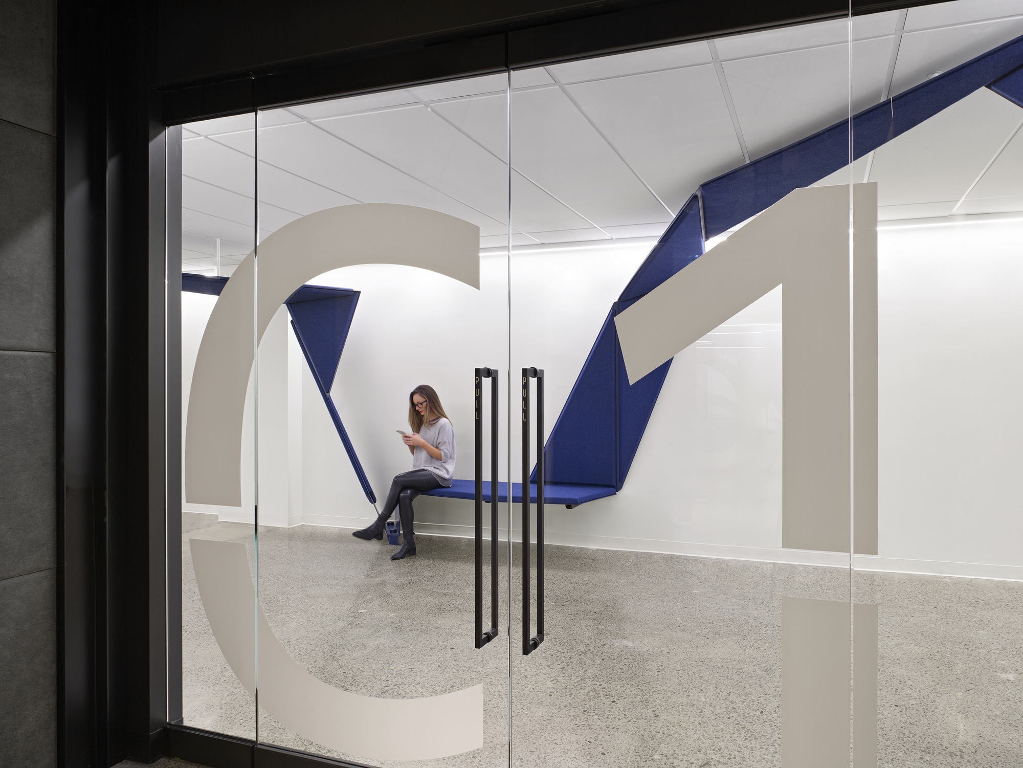图片[2]|Capital One办公室-多伦多|ART-Arrakis | 建筑室内设计的创新与灵感