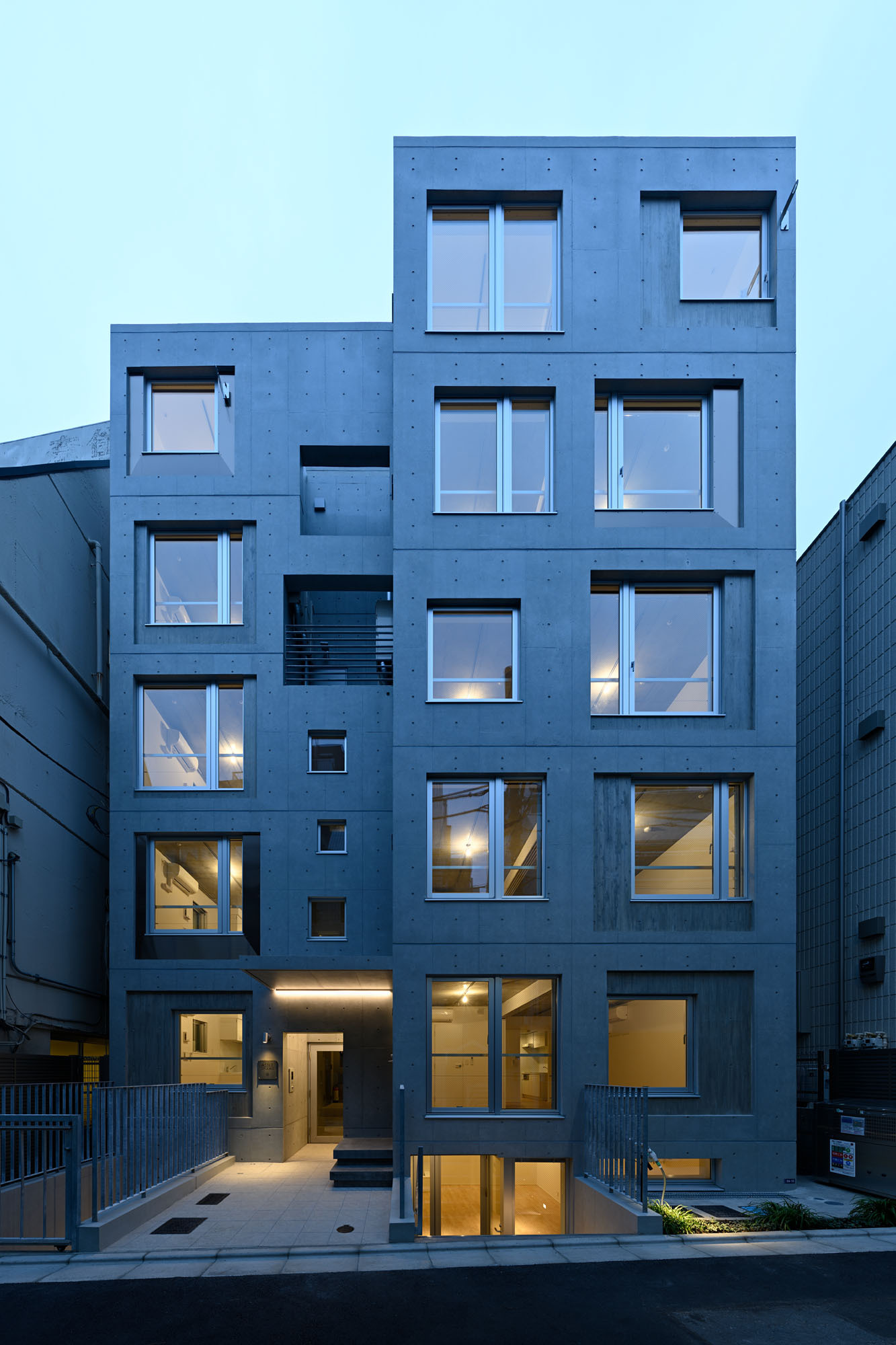 图片[3]|新宿 Astile 三号建筑 / Ryuichi Sasaki + Sasaki Architecture|ART-Arrakis | 建筑室内设计的创新与灵感