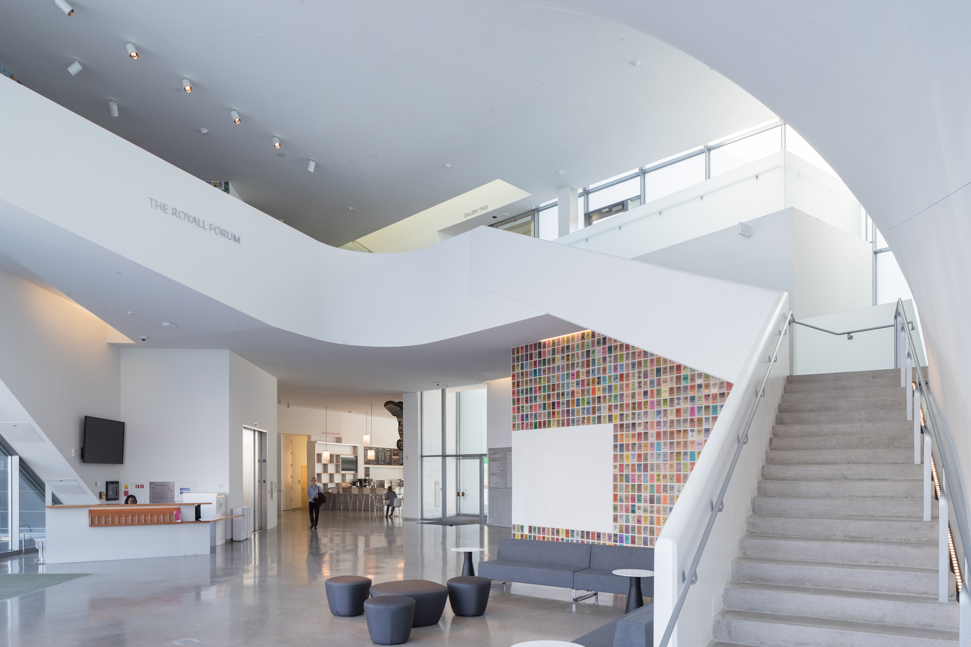 图片[3]|弗吉尼亚联邦大学当代艺术中心 / 斯蒂芬·霍尔建筑事务所|ART-Arrakis | 建筑室内设计的创新与灵感