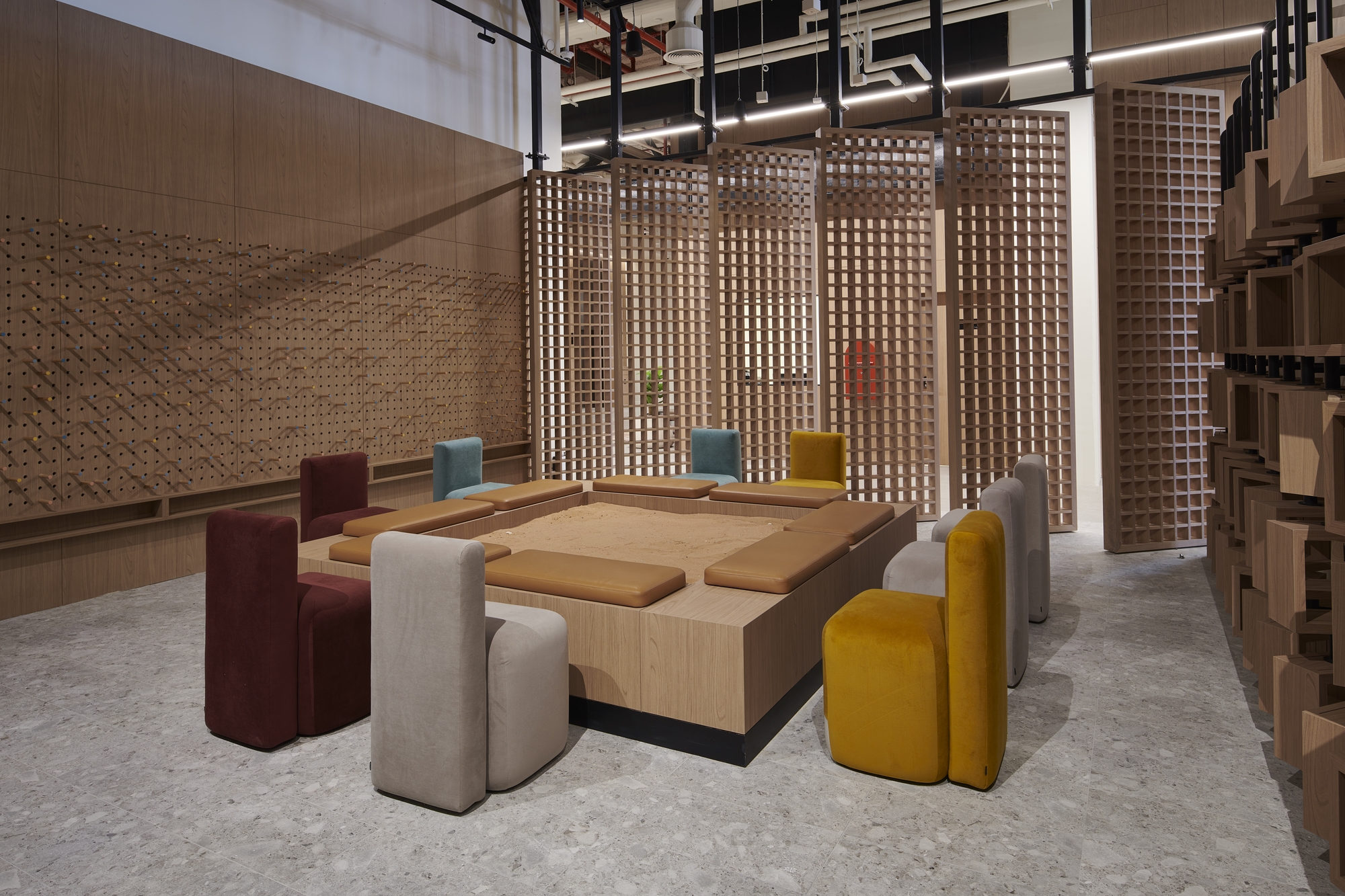 图片[8]|Aldar Properties办公室——阿布扎比|ART-Arrakis | 建筑室内设计的创新与灵感