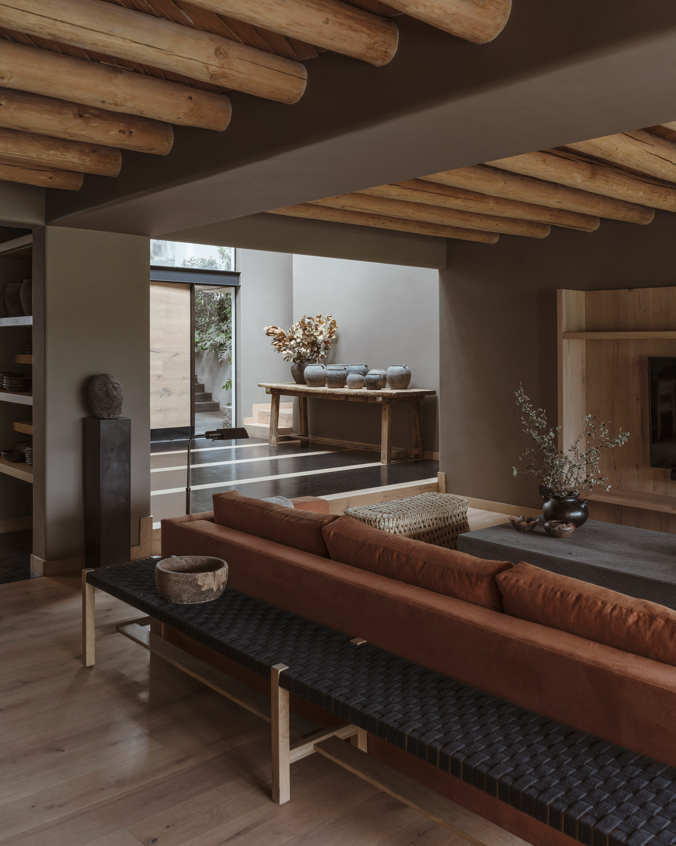 Dezeen的读者将Casa TresÁrboles评为2023年最佳室内住宅|ART-Arrakis | 建筑室内设计的创新与灵感