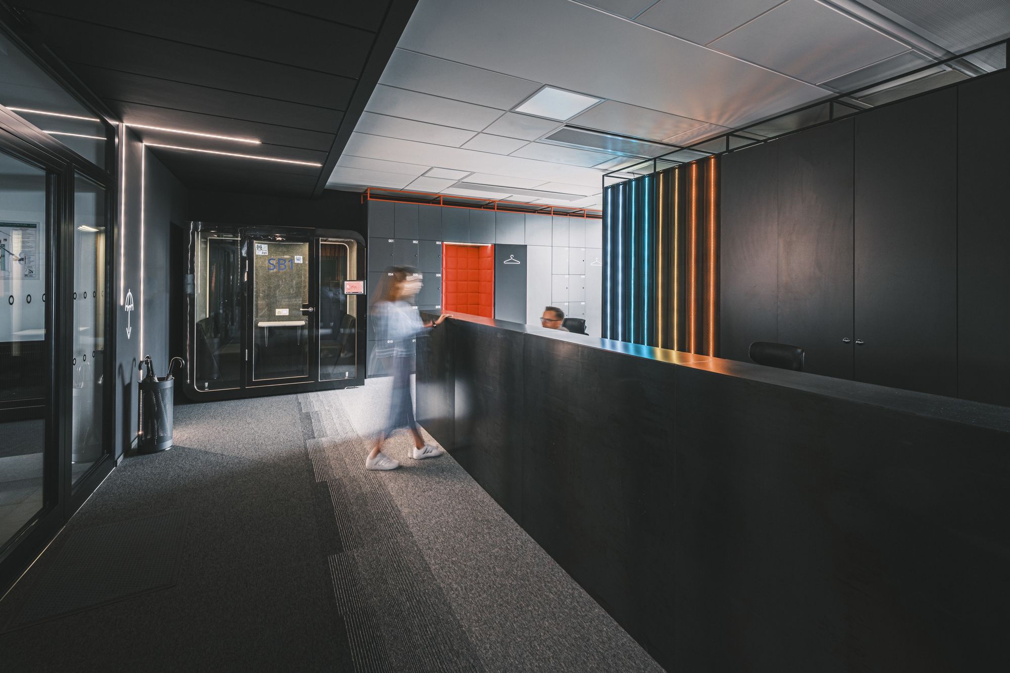 机密IT公司办公室——布拉格|ART-Arrakis | 建筑室内设计的创新与灵感