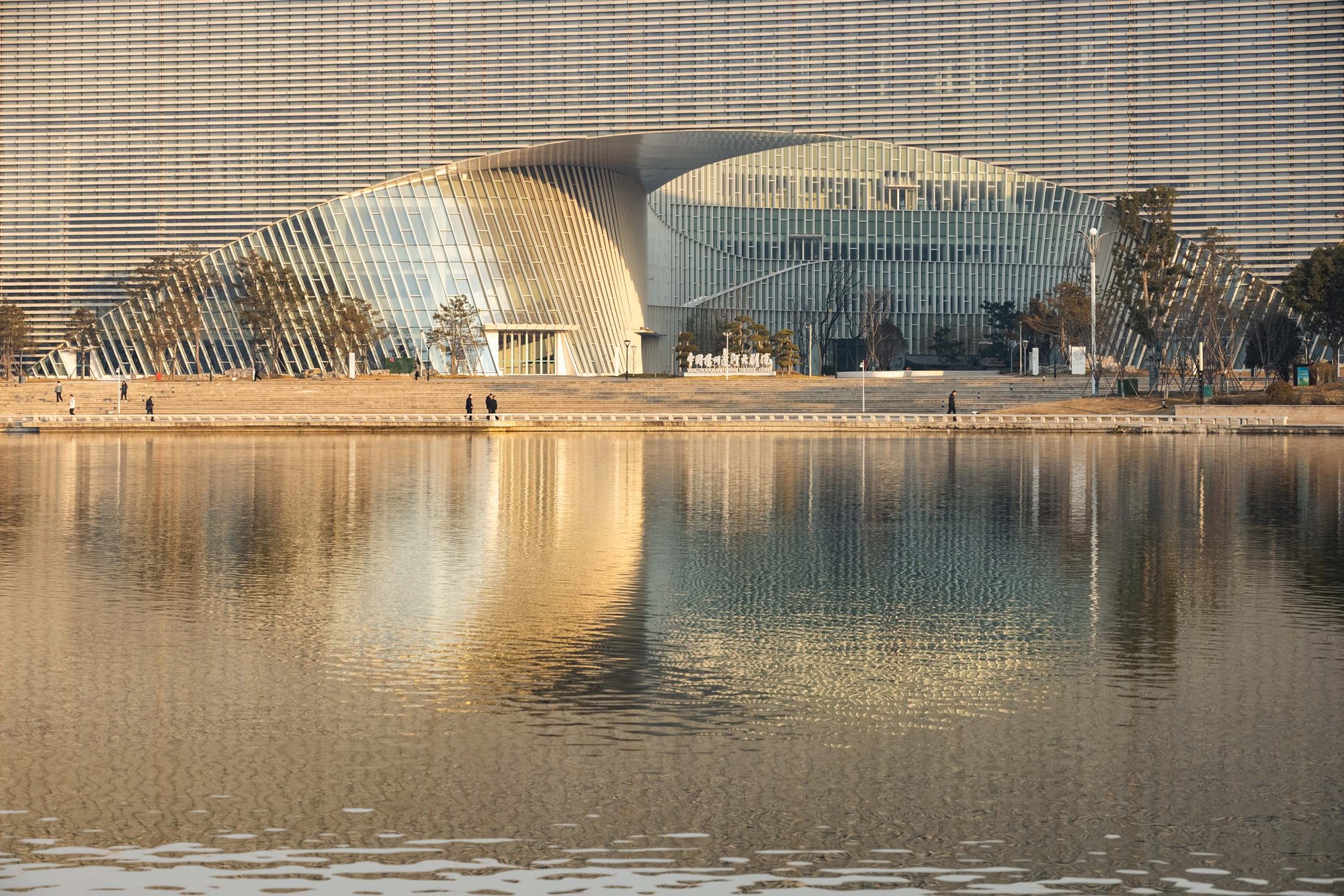 图片[2]|中国扬州运河大剧院 / 同济大学建筑设计研究院|ART-Arrakis | 建筑室内设计的创新与灵感