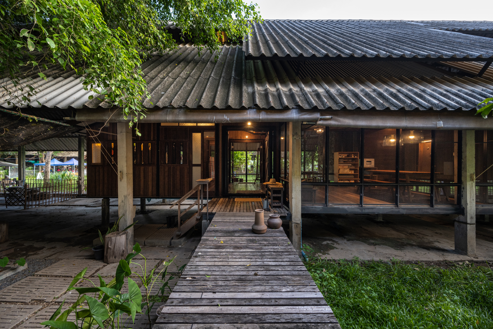 Kha-nam Noi 住宅 / Yangnar Studio|ART-Arrakis | 建筑室内设计的创新与灵感