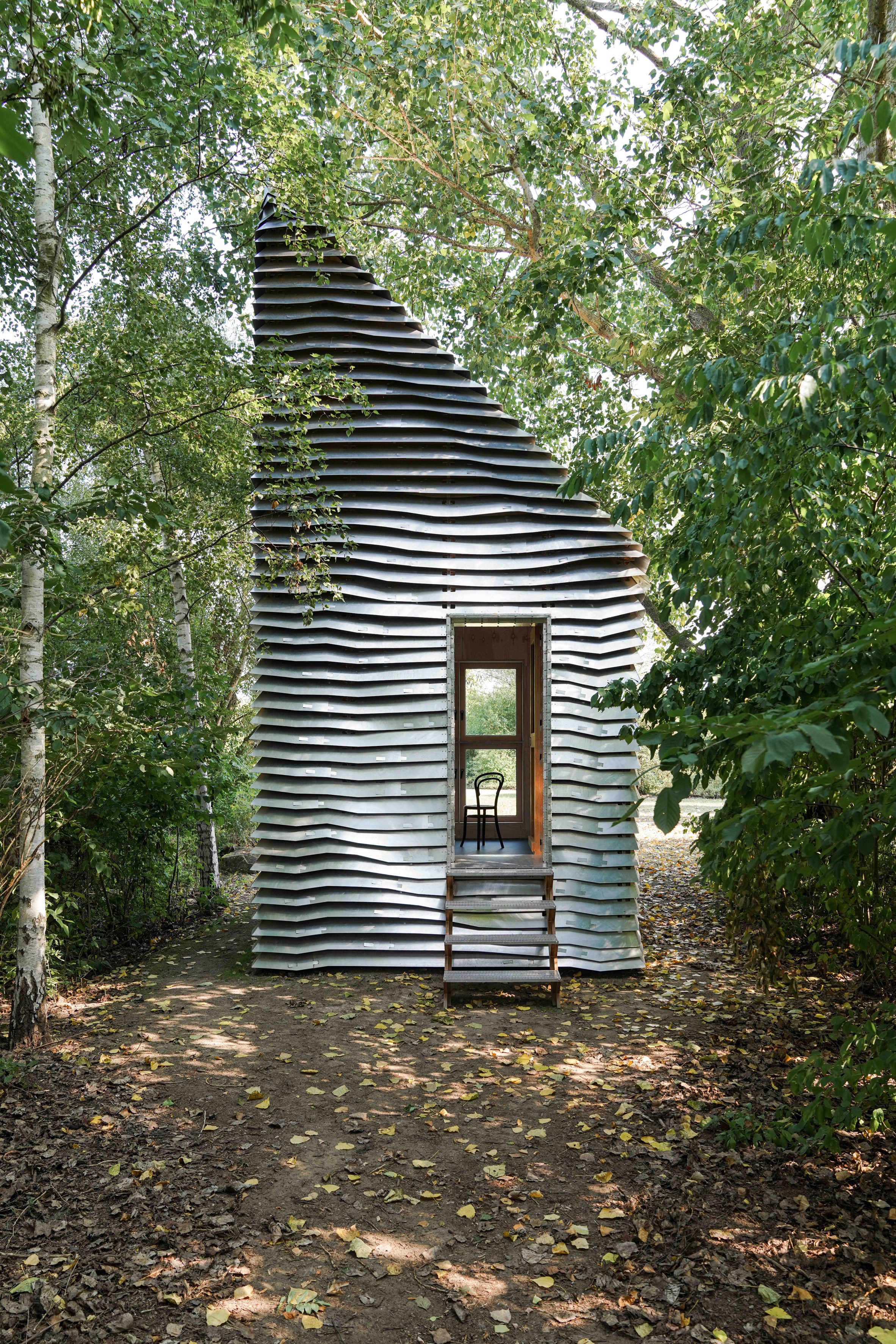 Digital House是德国的一个铝制微型住宅|ART-Arrakis | 建筑室内设计的创新与灵感