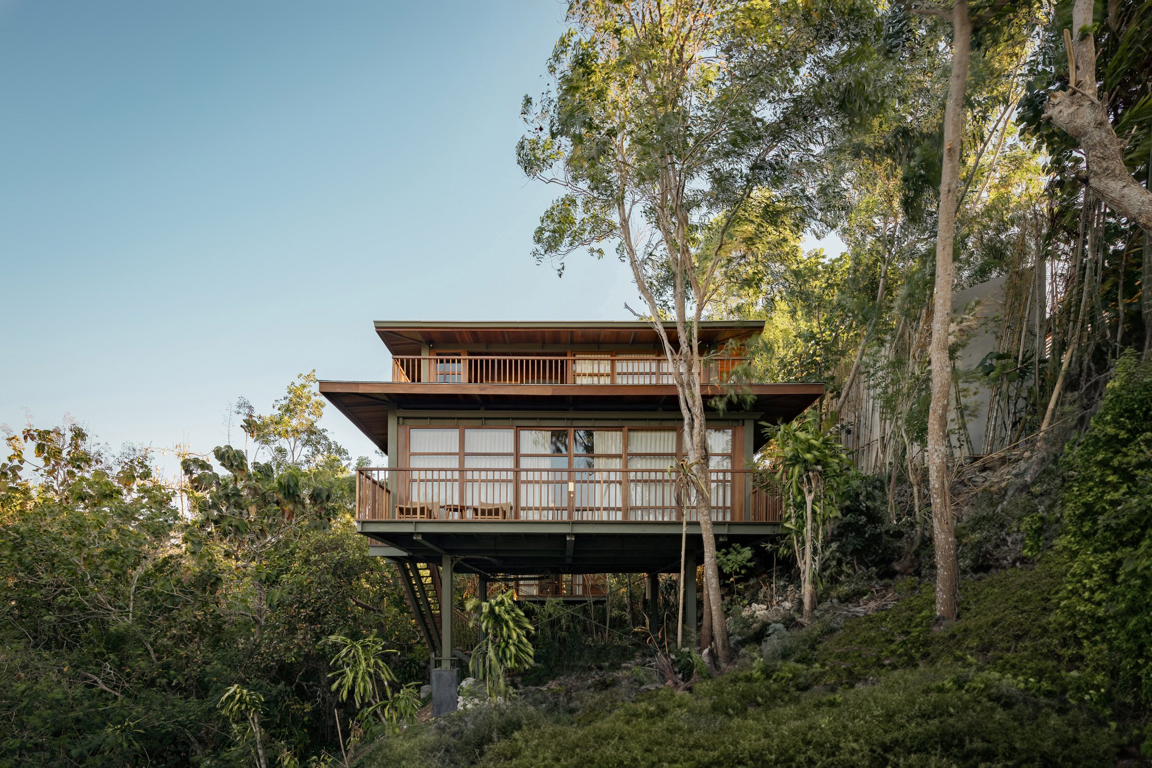 Stilt Studios在巴厘岛度假胜地打造树屋别墅，让客人“沉浸”在大自然中|ART-Arrakis | 建筑室内设计的创新与灵感