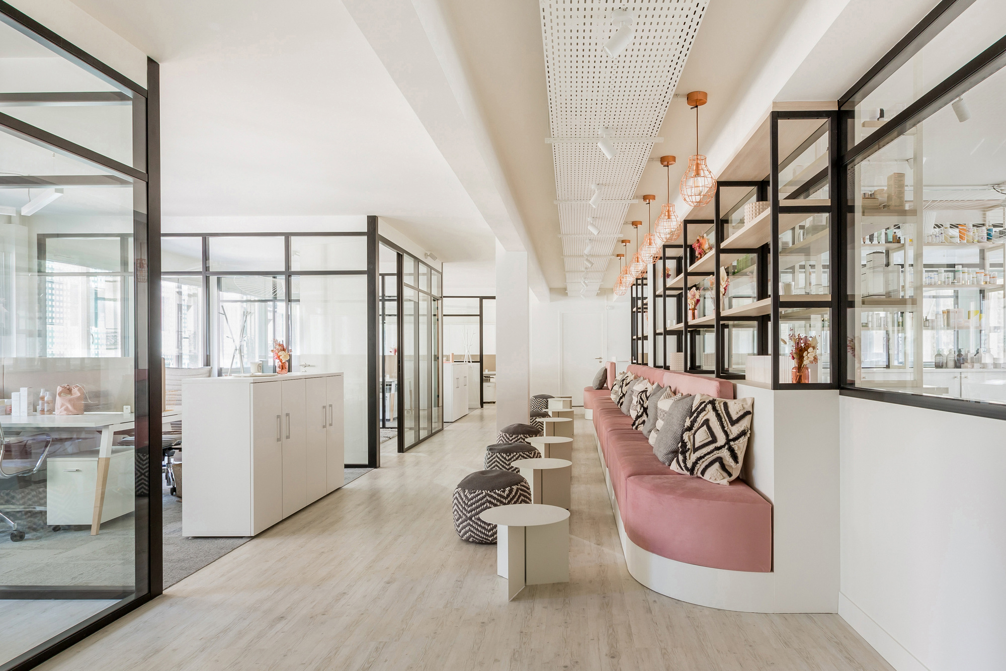 图片[2]|噢，我的奶油办公室——巴黎|ART-Arrakis | 建筑室内设计的创新与灵感