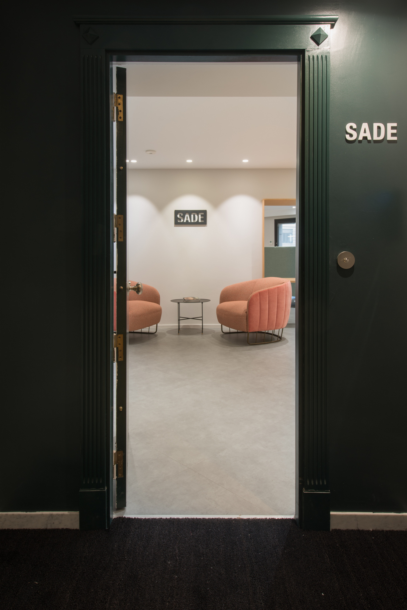 Grupo SADE办公室——圣塞巴斯蒂安|ART-Arrakis | 建筑室内设计的创新与灵感