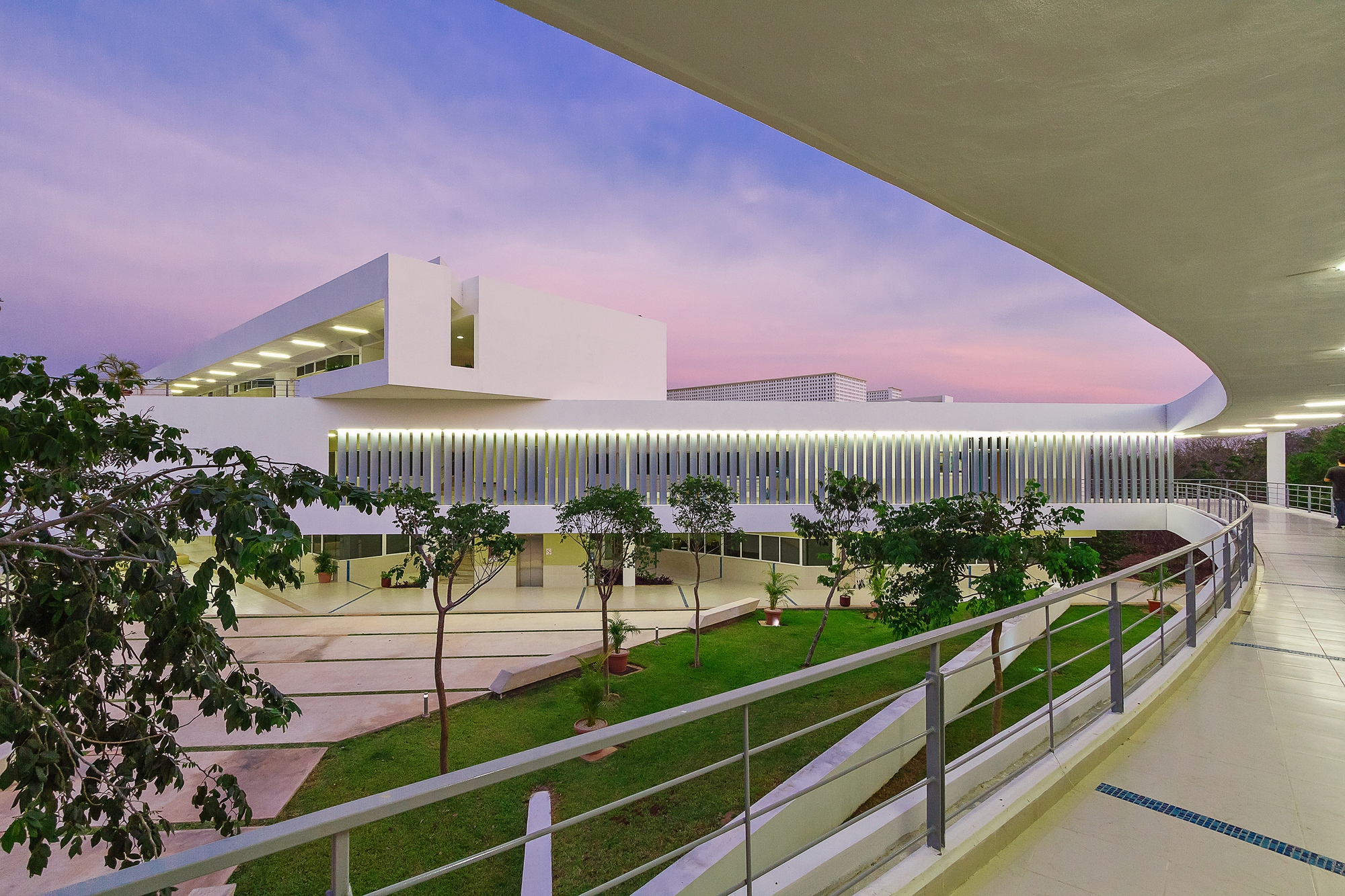 图片[1]|尤卡坦自治大学教育学院 / Departamento de Proyectos de la Facultad de Arquitectura|ART-Arrakis | 建筑室内设计的创新与灵感