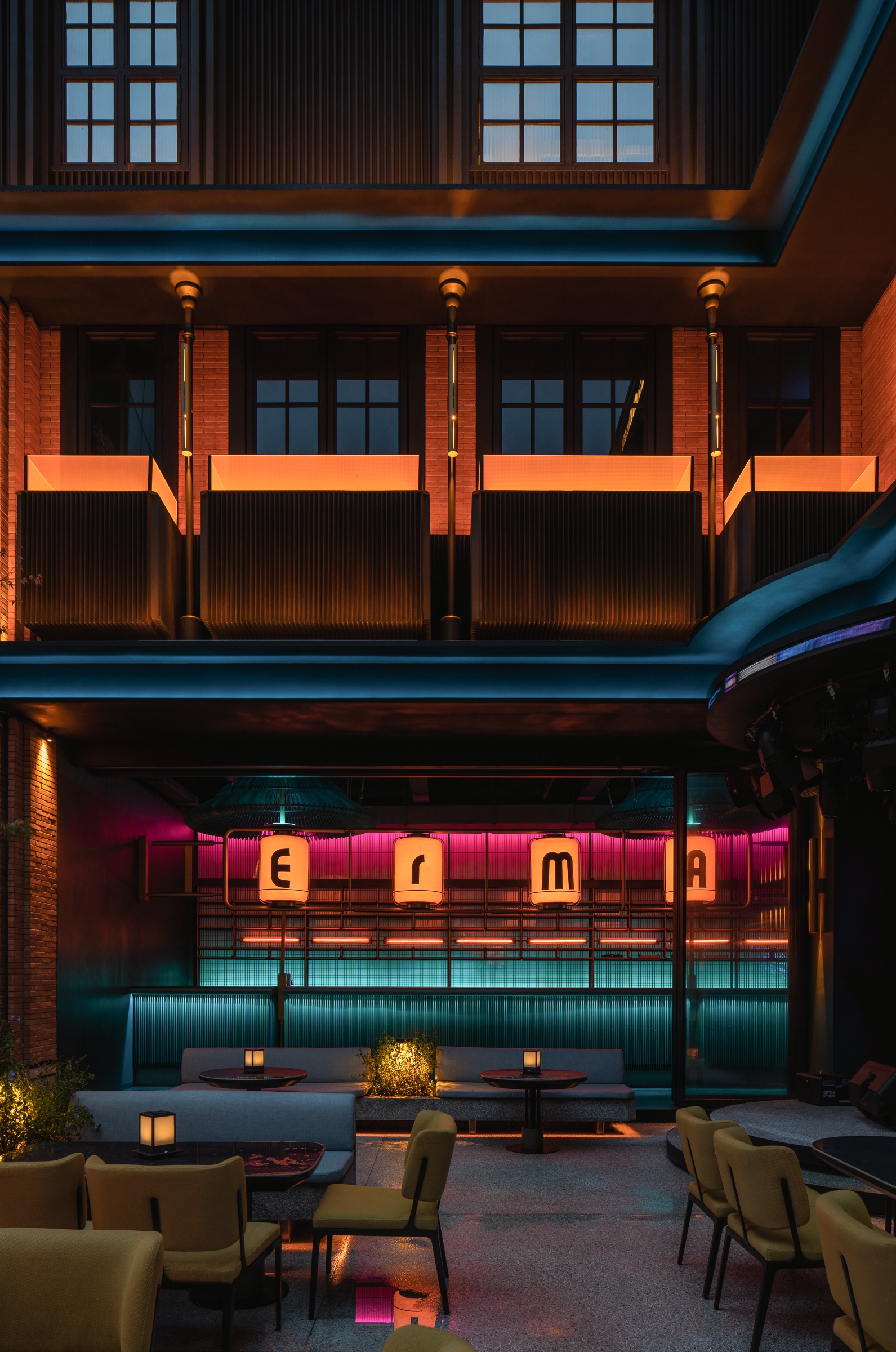 图片[2]|太古里二马酒吧|ART-Arrakis | 建筑室内设计的创新与灵感
