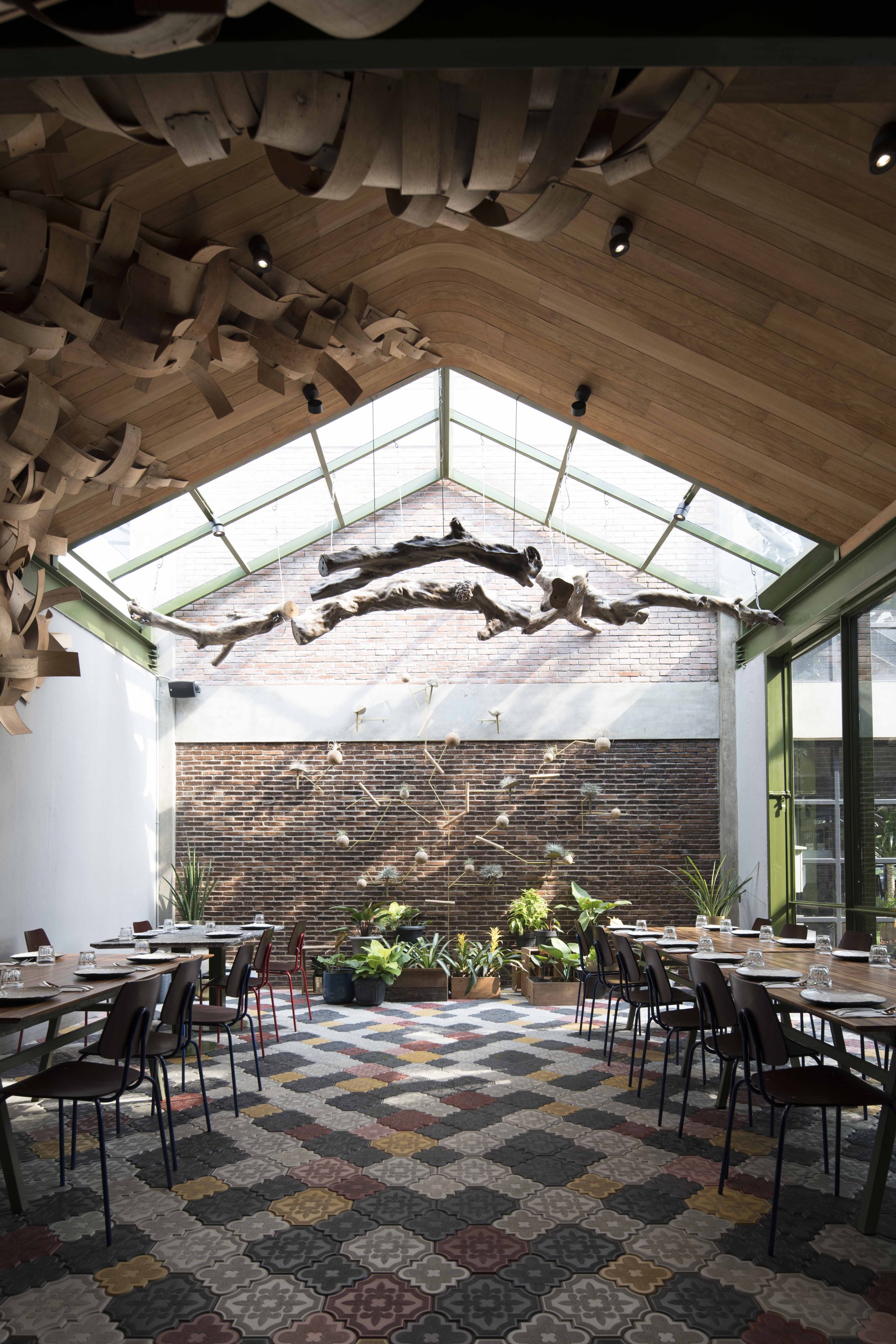 图片[2]|Kayu Kayu 餐厅，为木匠设计的木质食堂 / W Office|ART-Arrakis | 建筑室内设计的创新与灵感