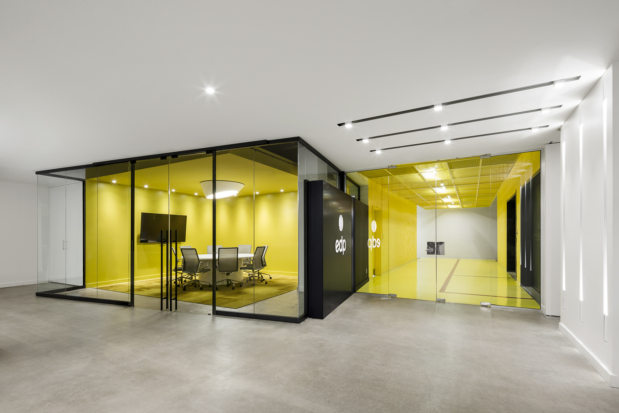 图片[2]|EDP办公室-蒙特利尔|ART-Arrakis | 建筑室内设计的创新与灵感