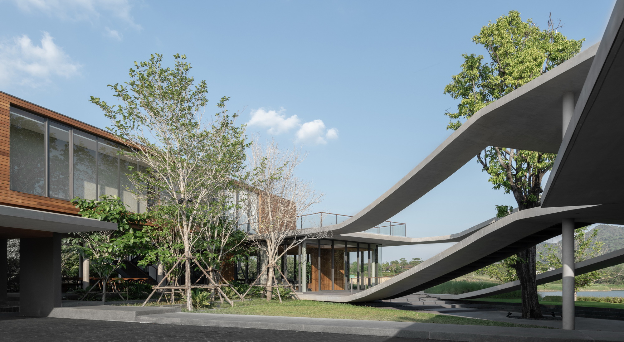 图片[1]|弧形屋 / Stu/D/O Architects|ART-Arrakis | 建筑室内设计的创新与灵感